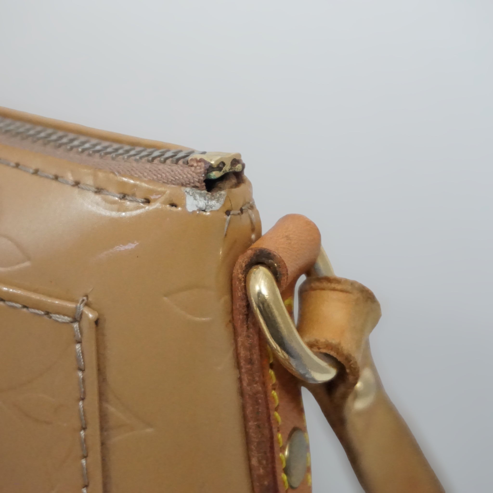 Louis Vuitton Vernis Crossbody