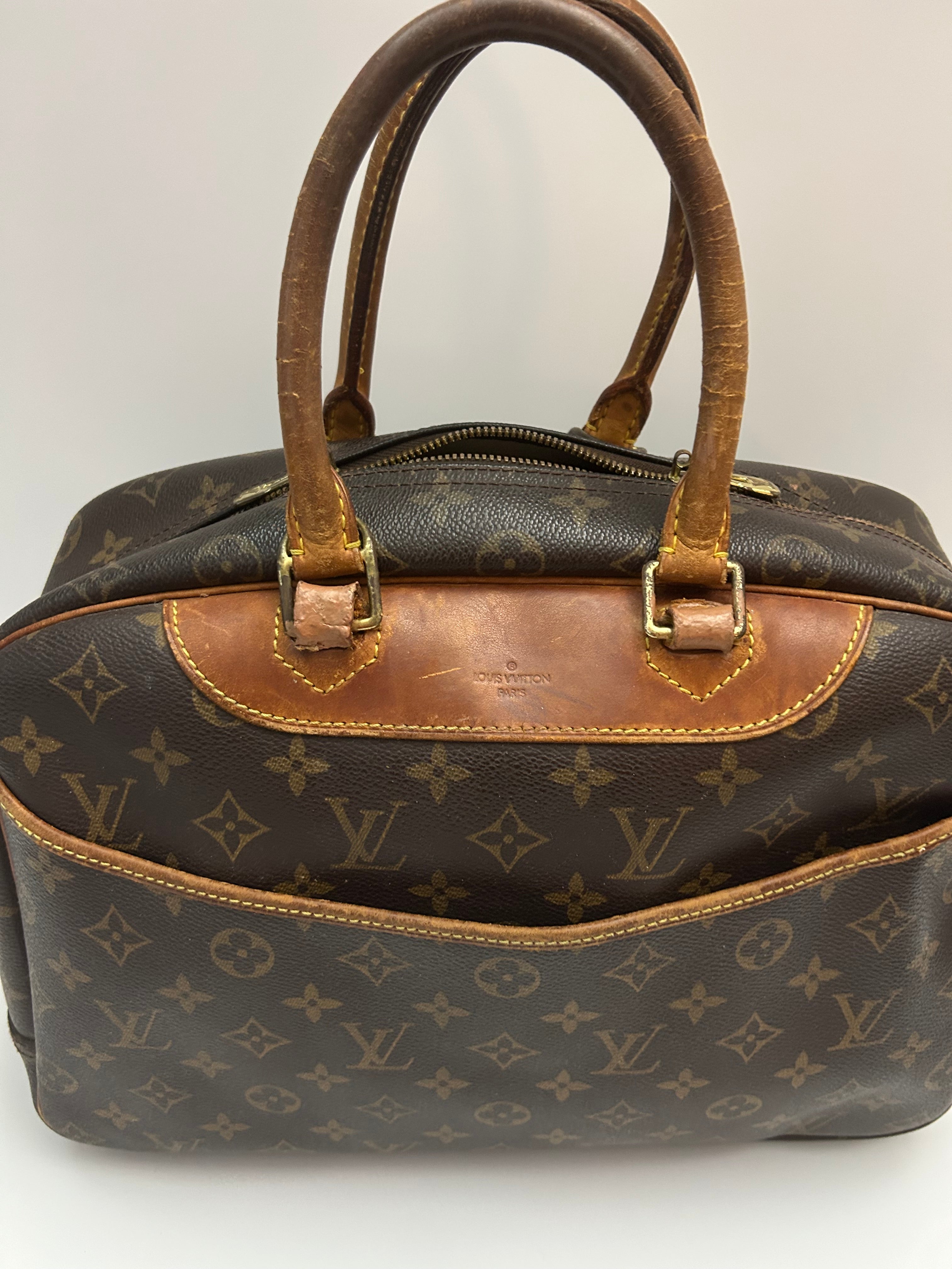 Louis Vuitton Deaudville
