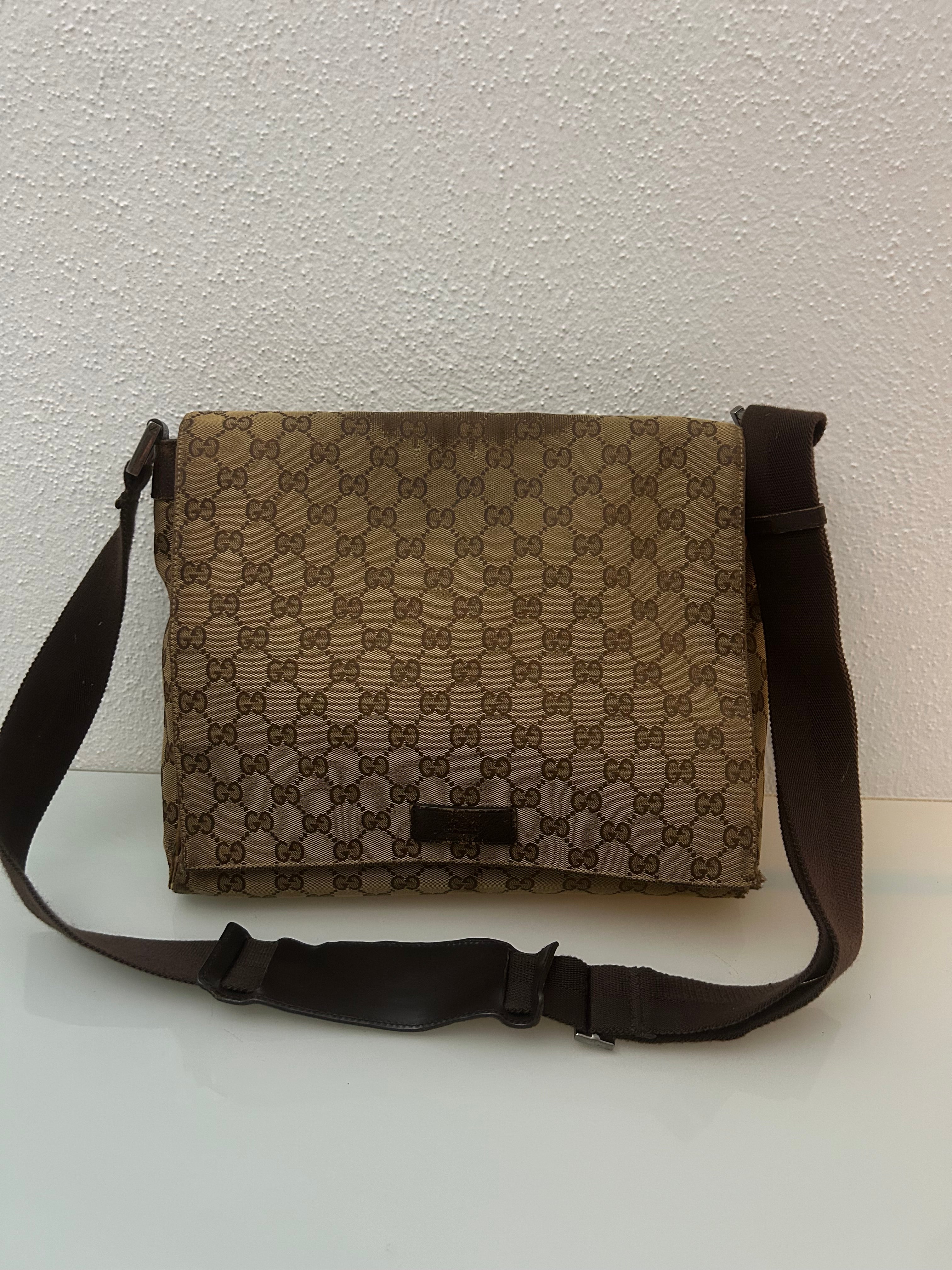 Gucci Messenger