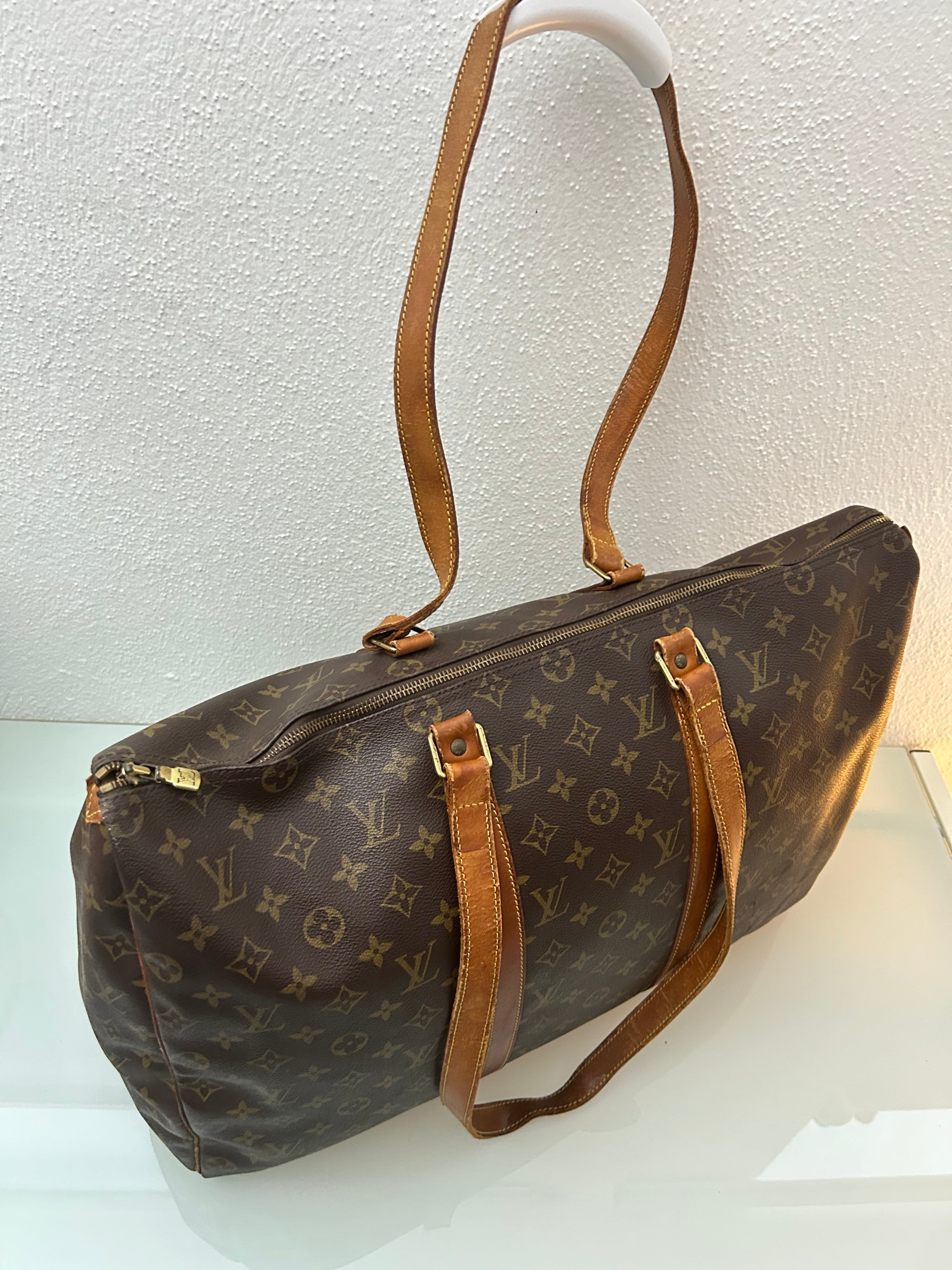 Louis Vuitton Shoulder bag