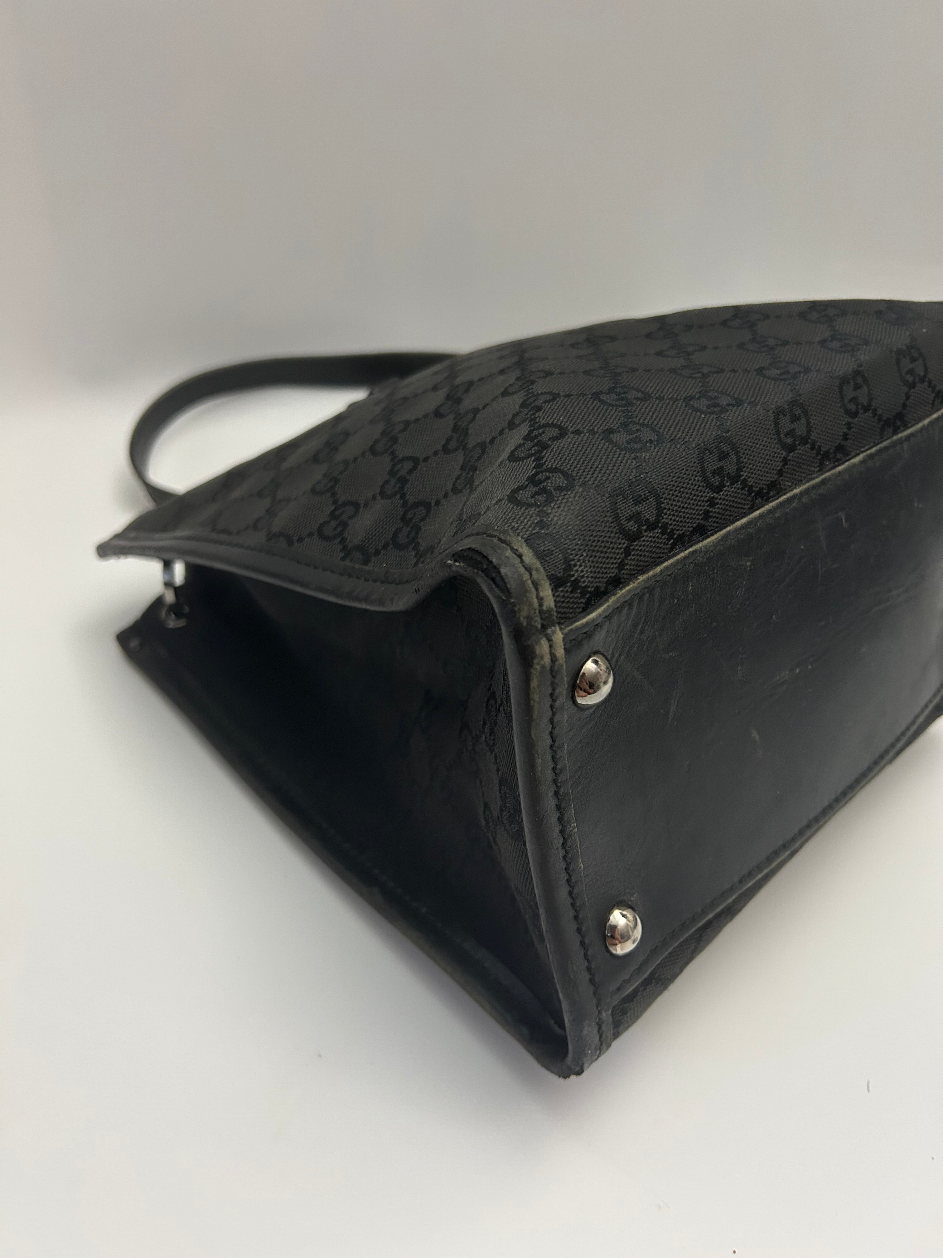 Gucci Shoulder Bag