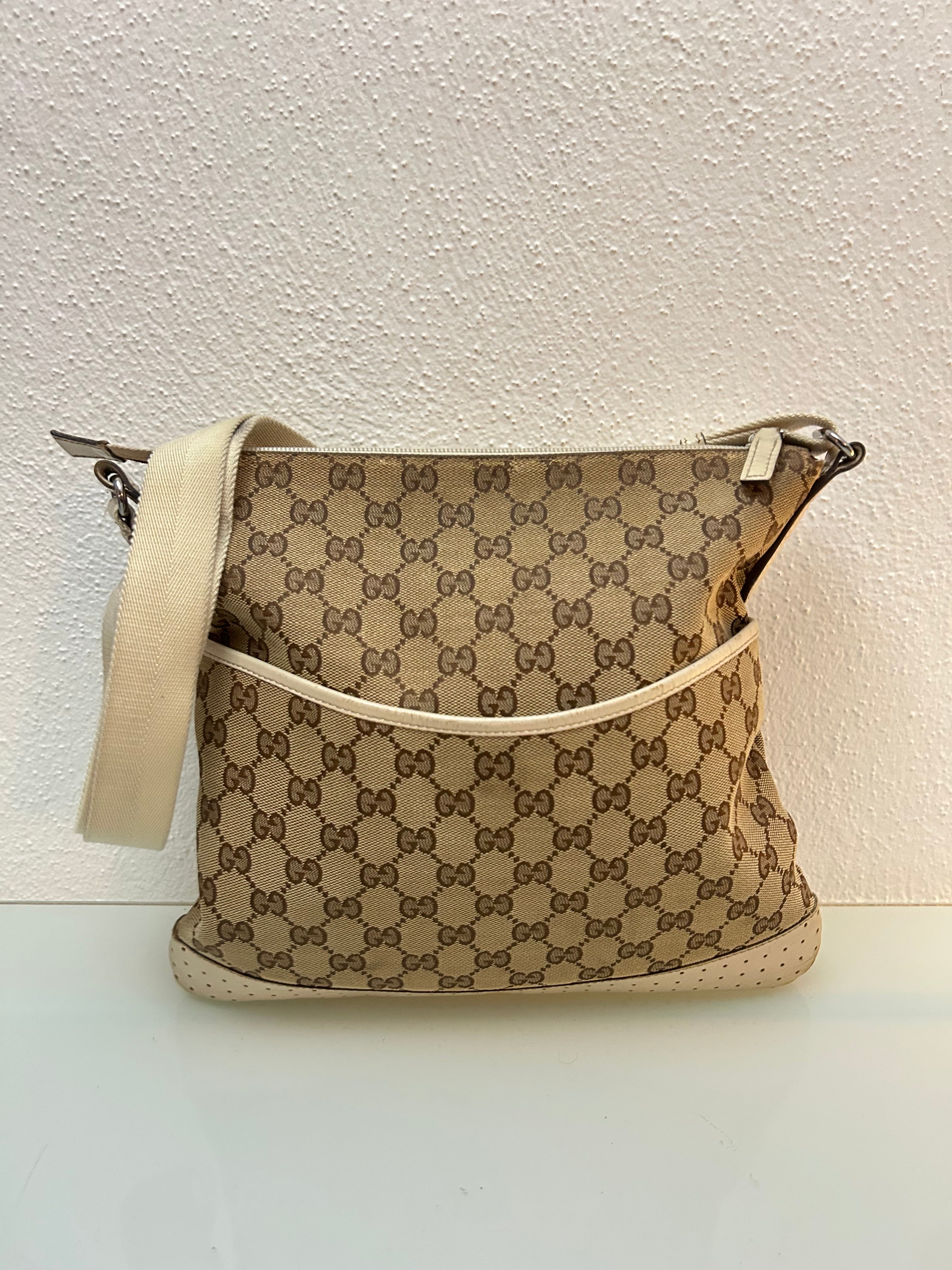 Gucci Messenger