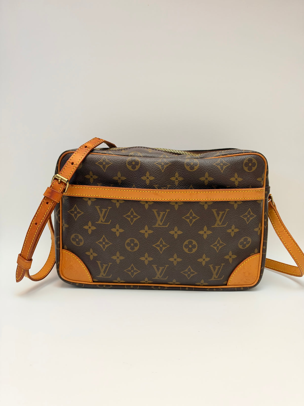 Louis Vuitton Trocadéro 30