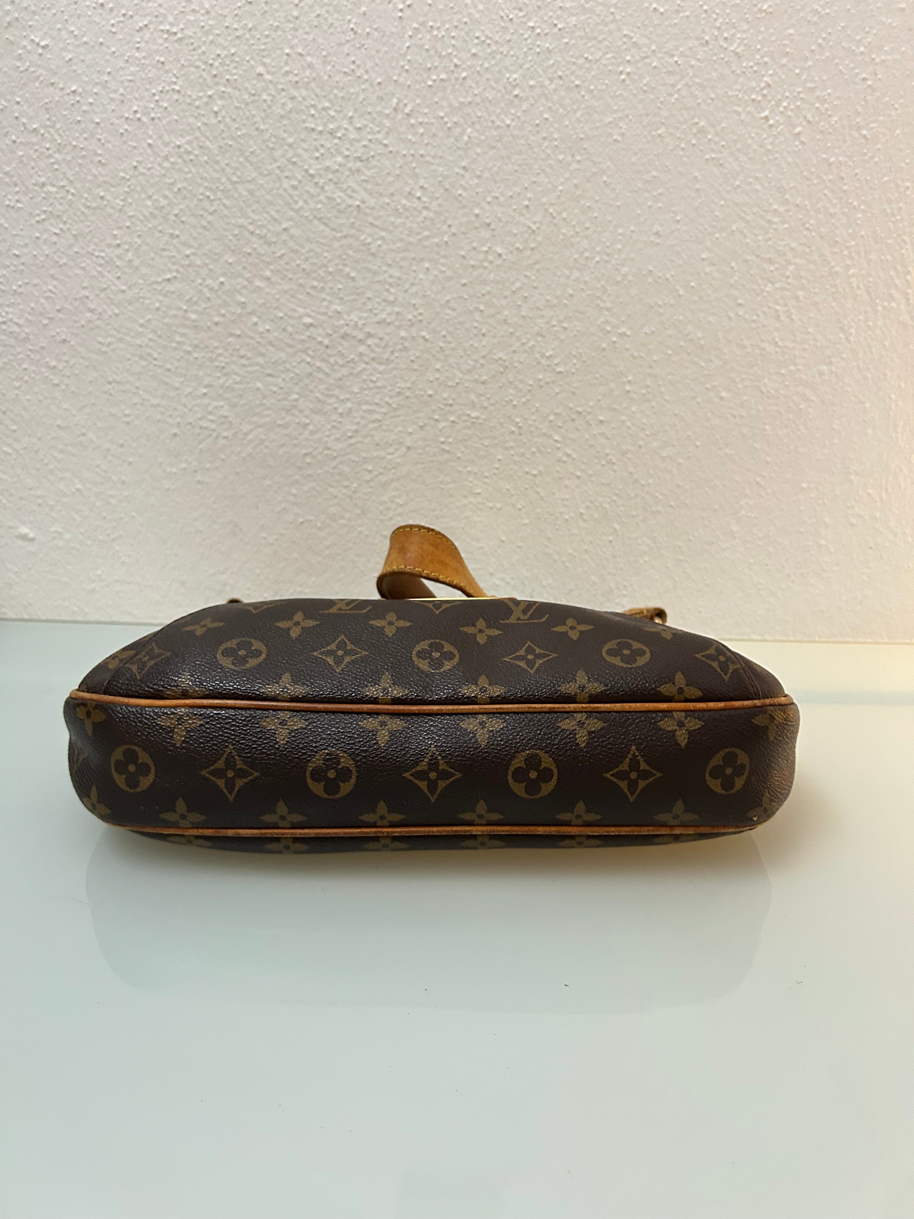 Louis Vuitton Galliera