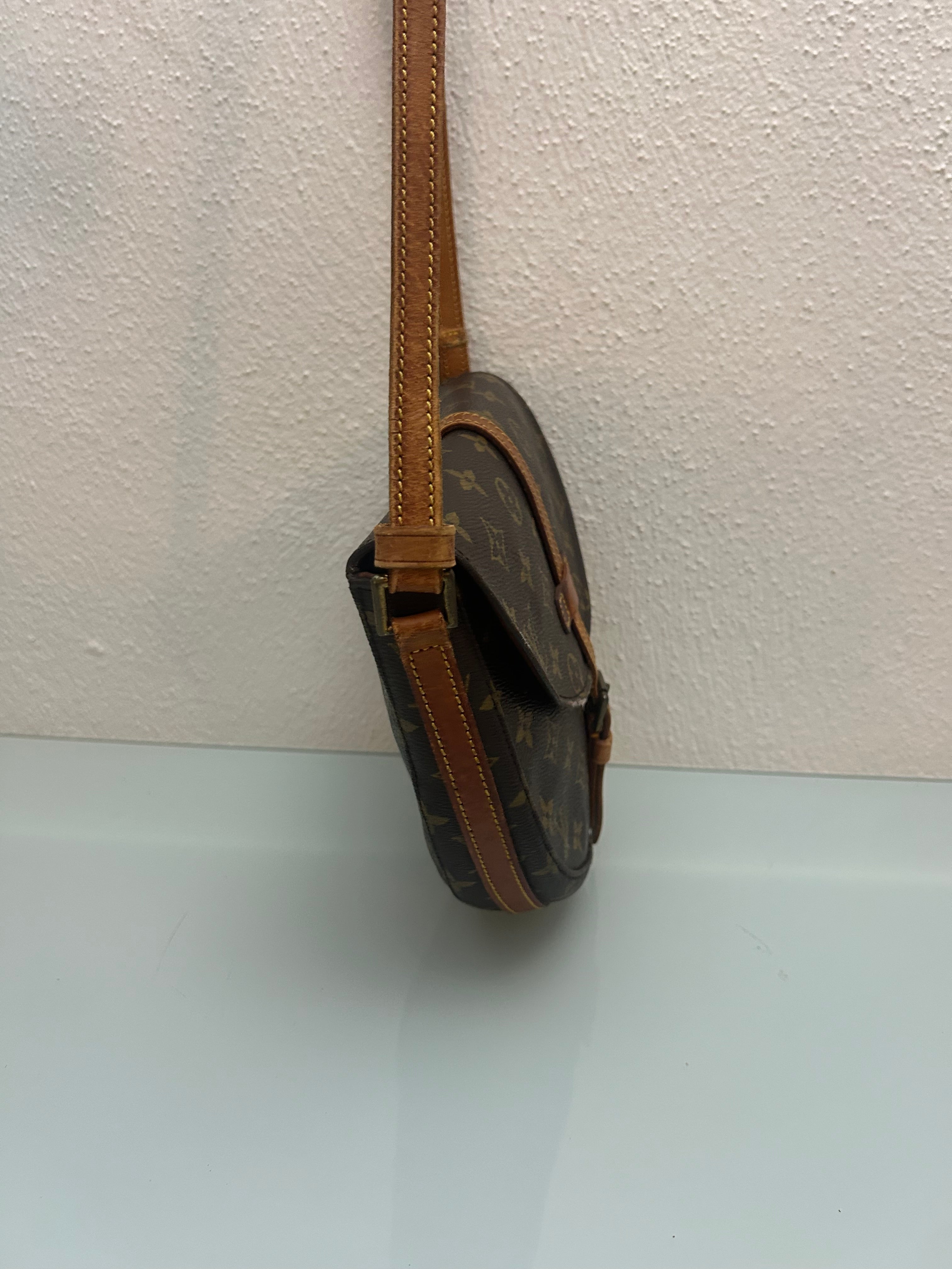 Louis Vuitton Chantilly