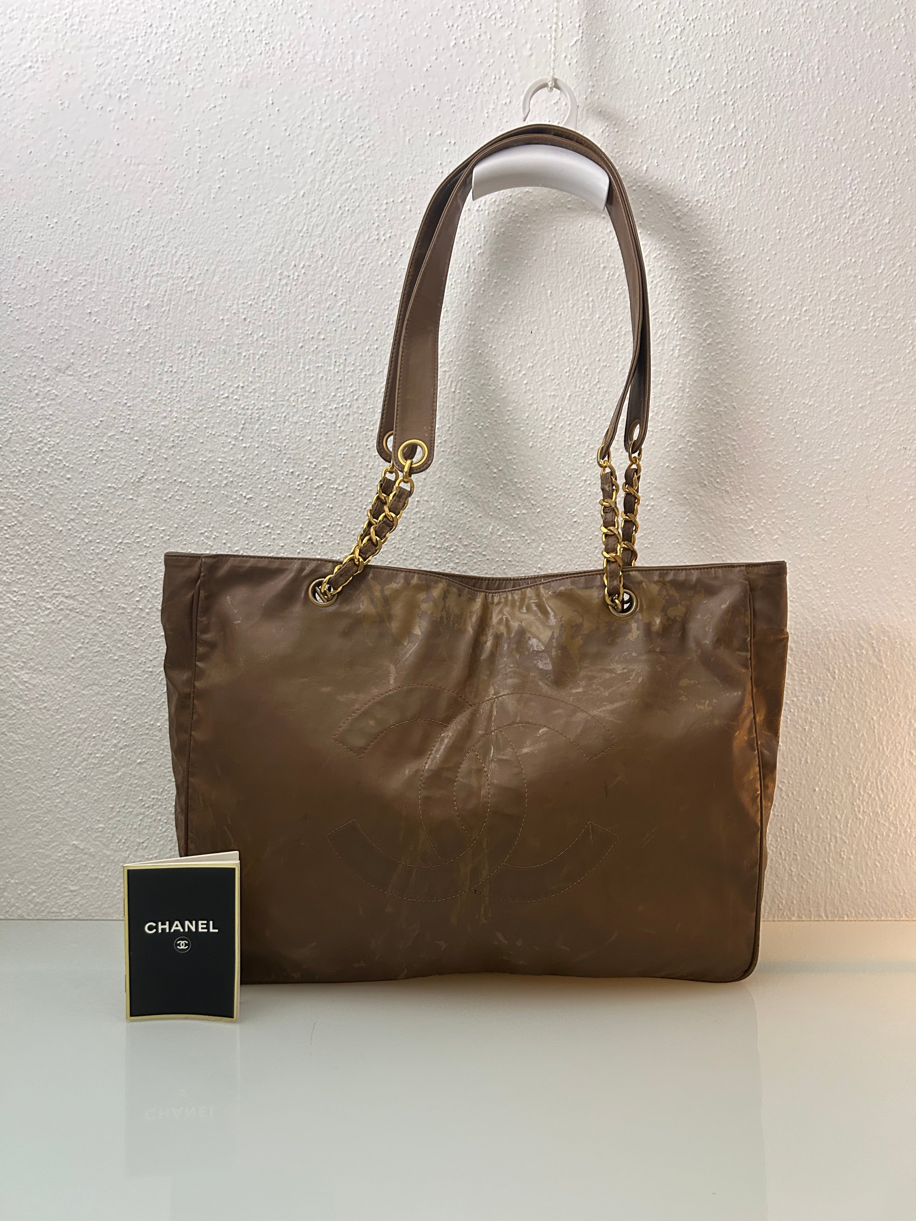 Chanel Shoulder bag