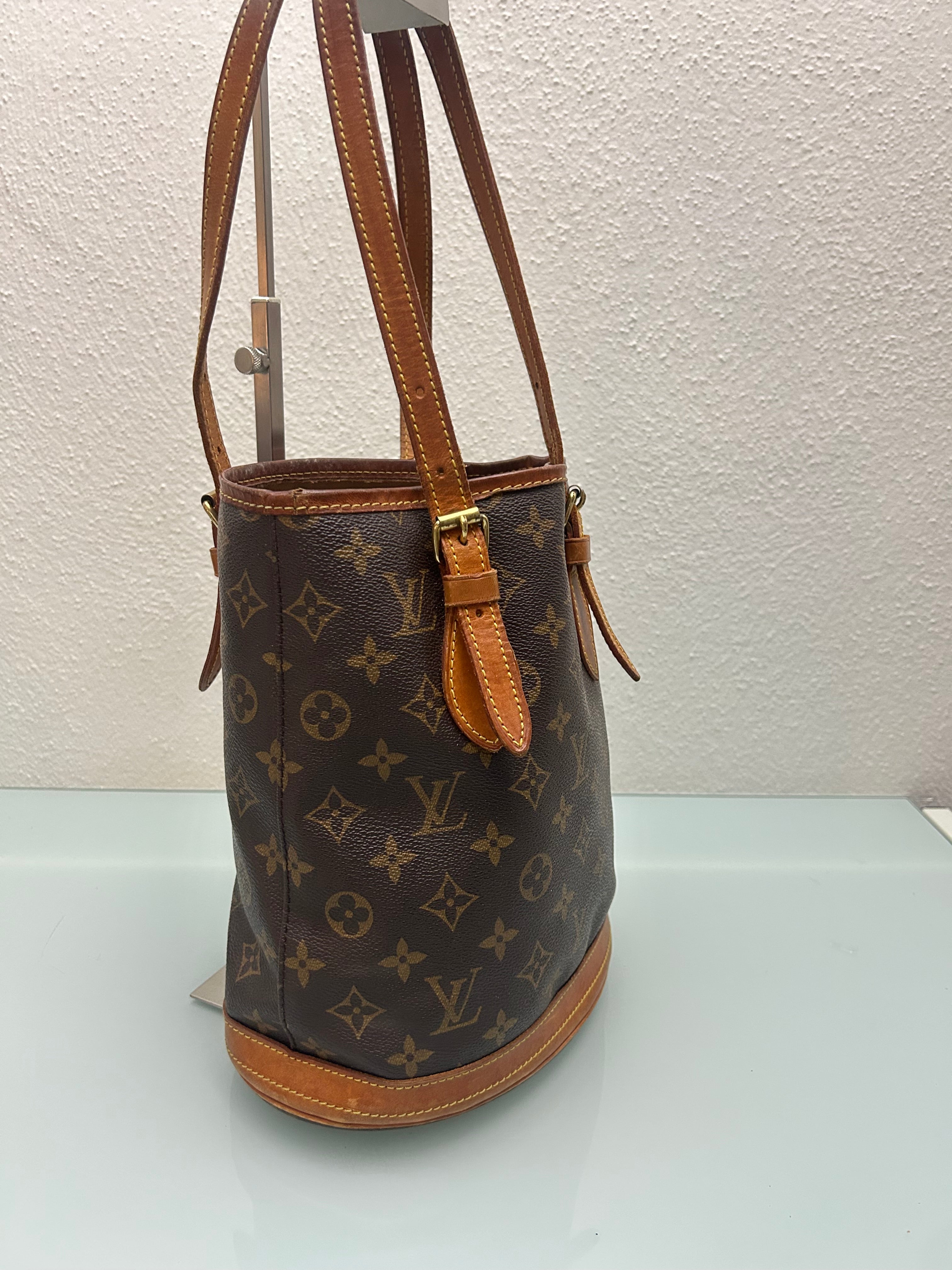 Louis Vuitton Marais Bucket
