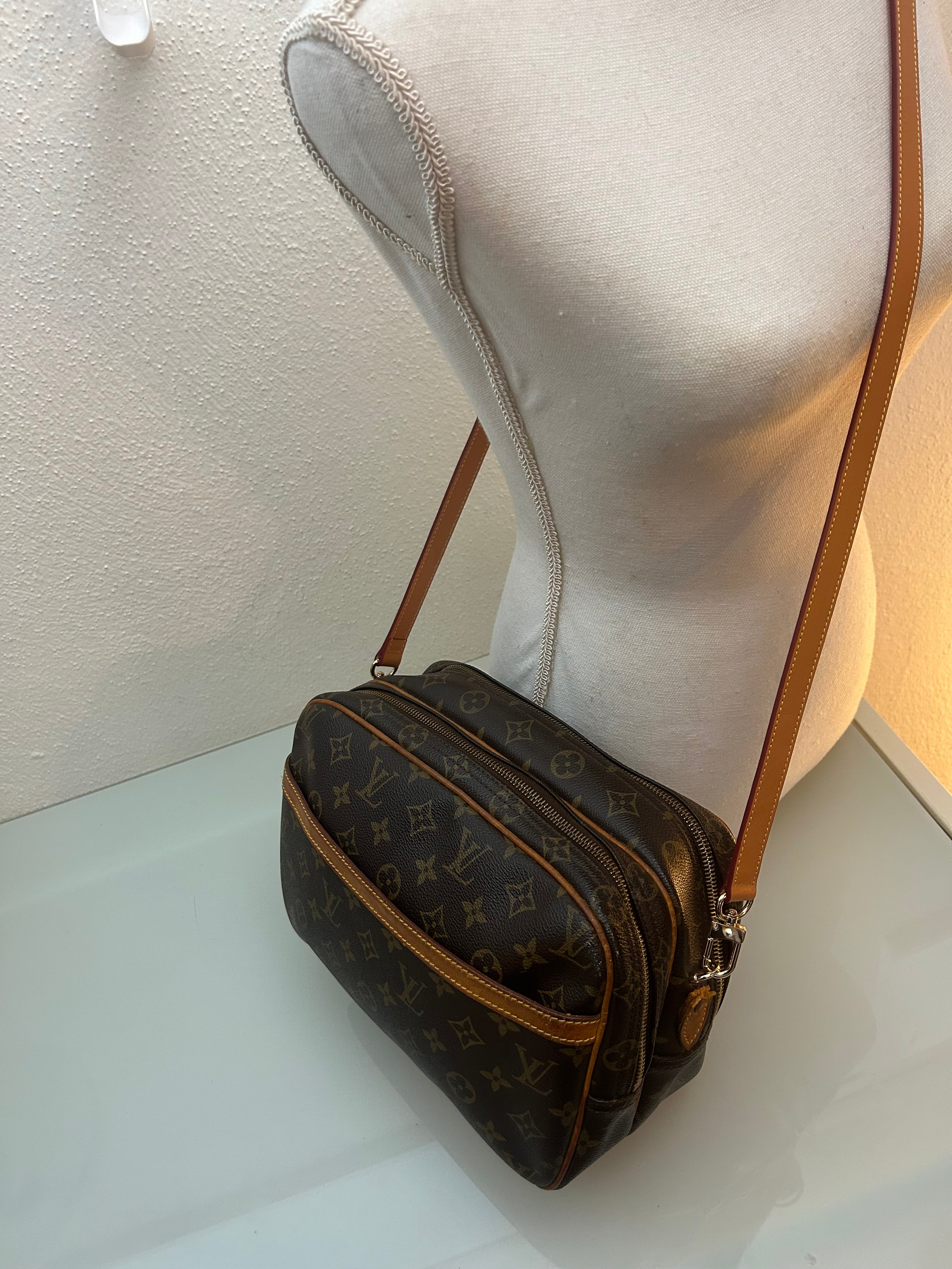 Louis Vuitton Reporter
