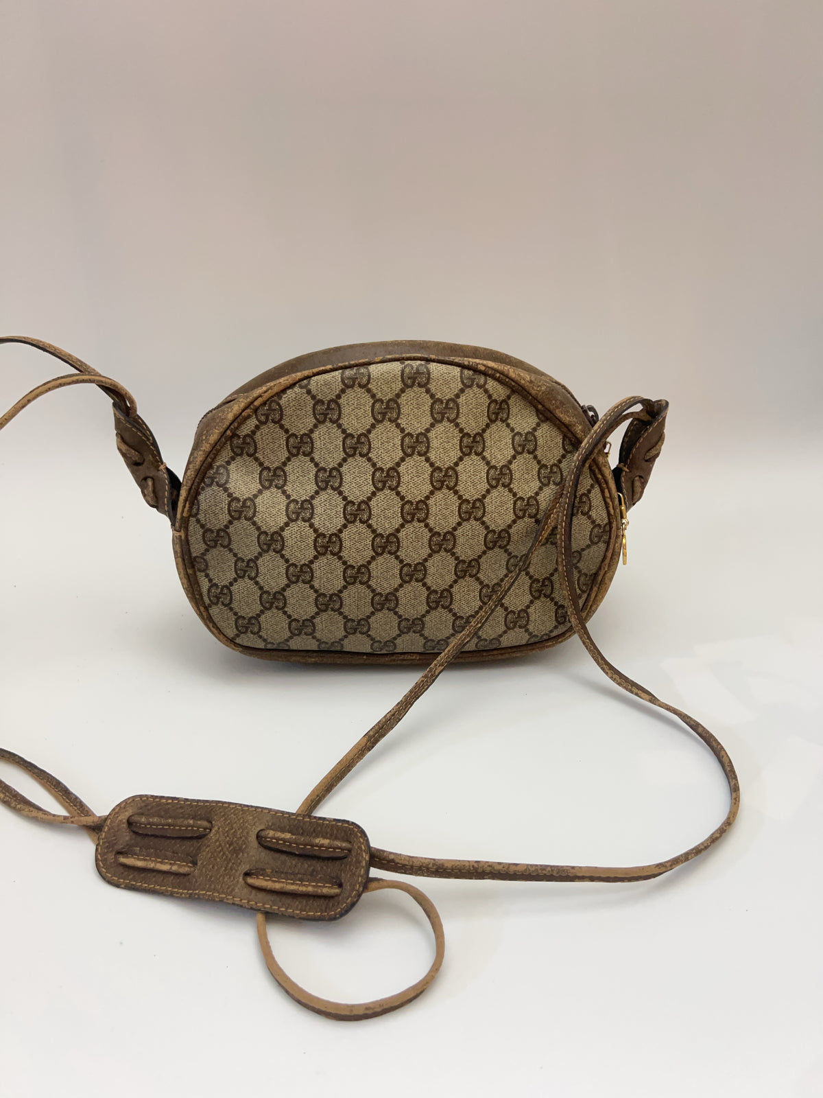 Vintage Gucci ()