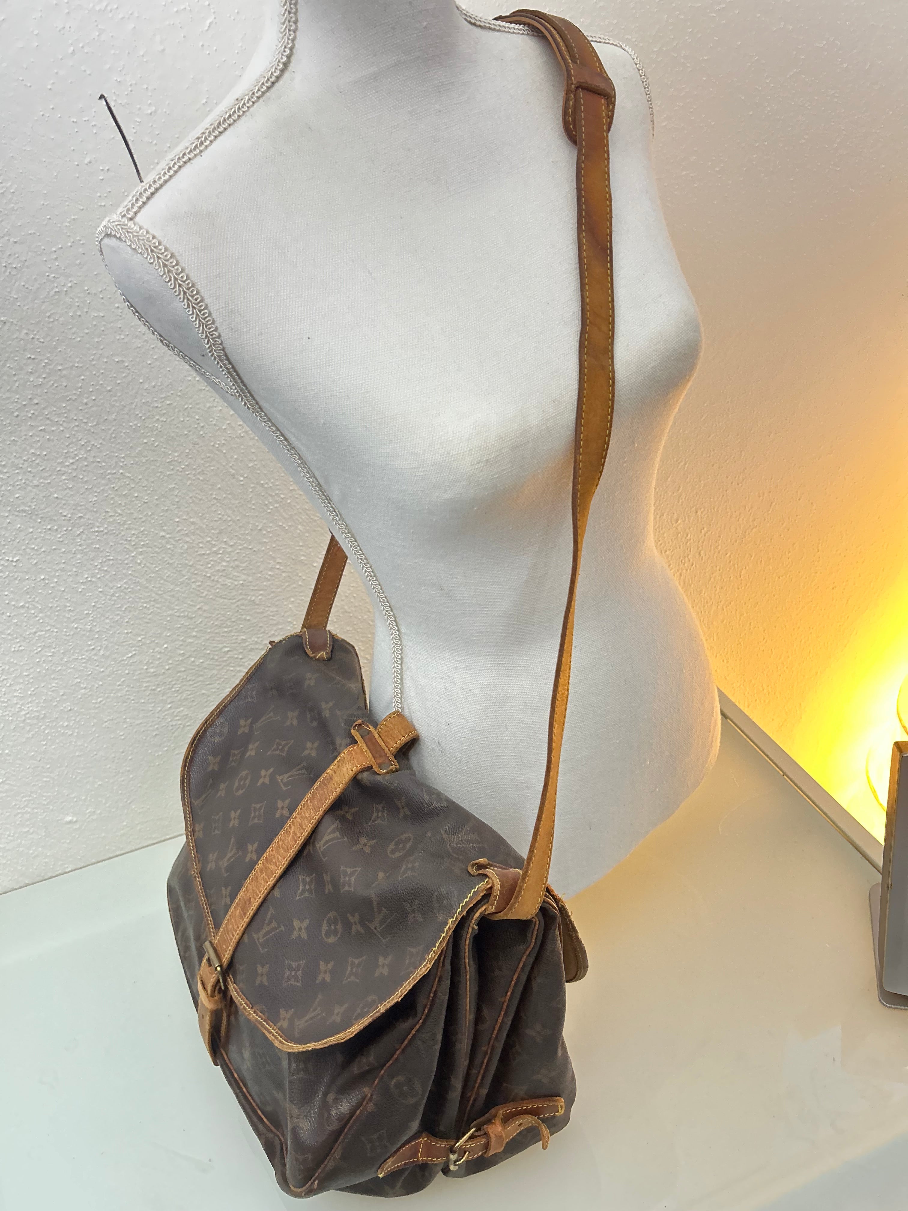 Louis Vuitton Saumur