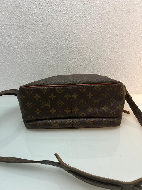 Louis Vuitton Nile Crossbody