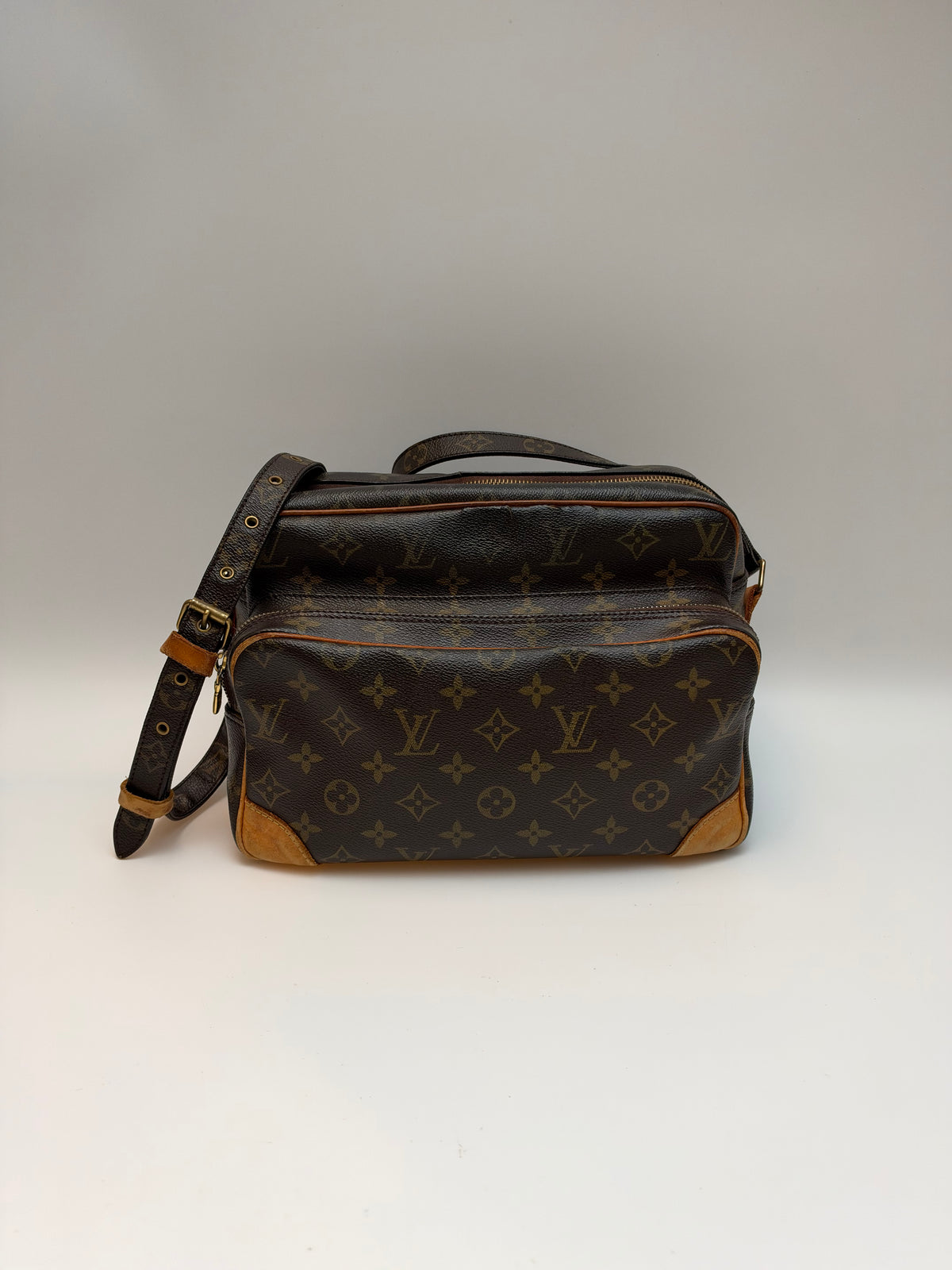 Louis Vuitton Nile
