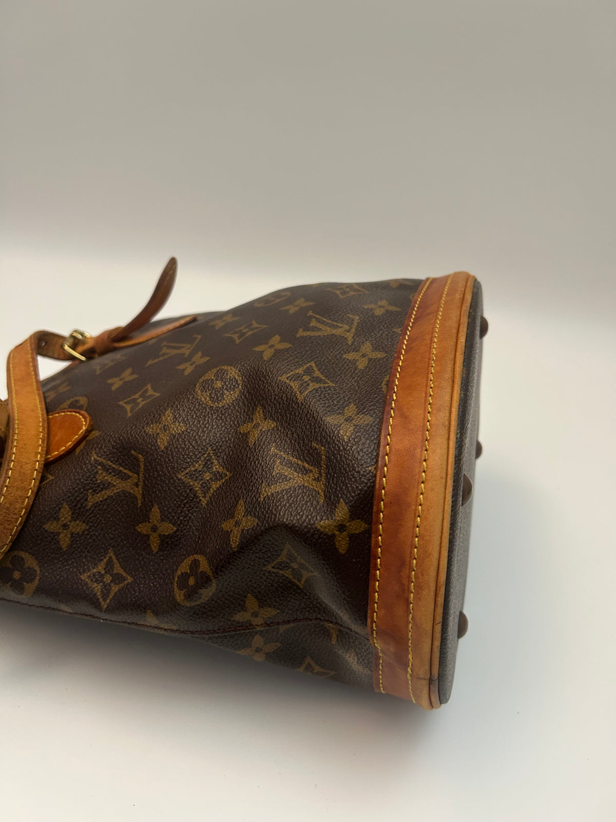 Louis Vuitton Petit Bucket