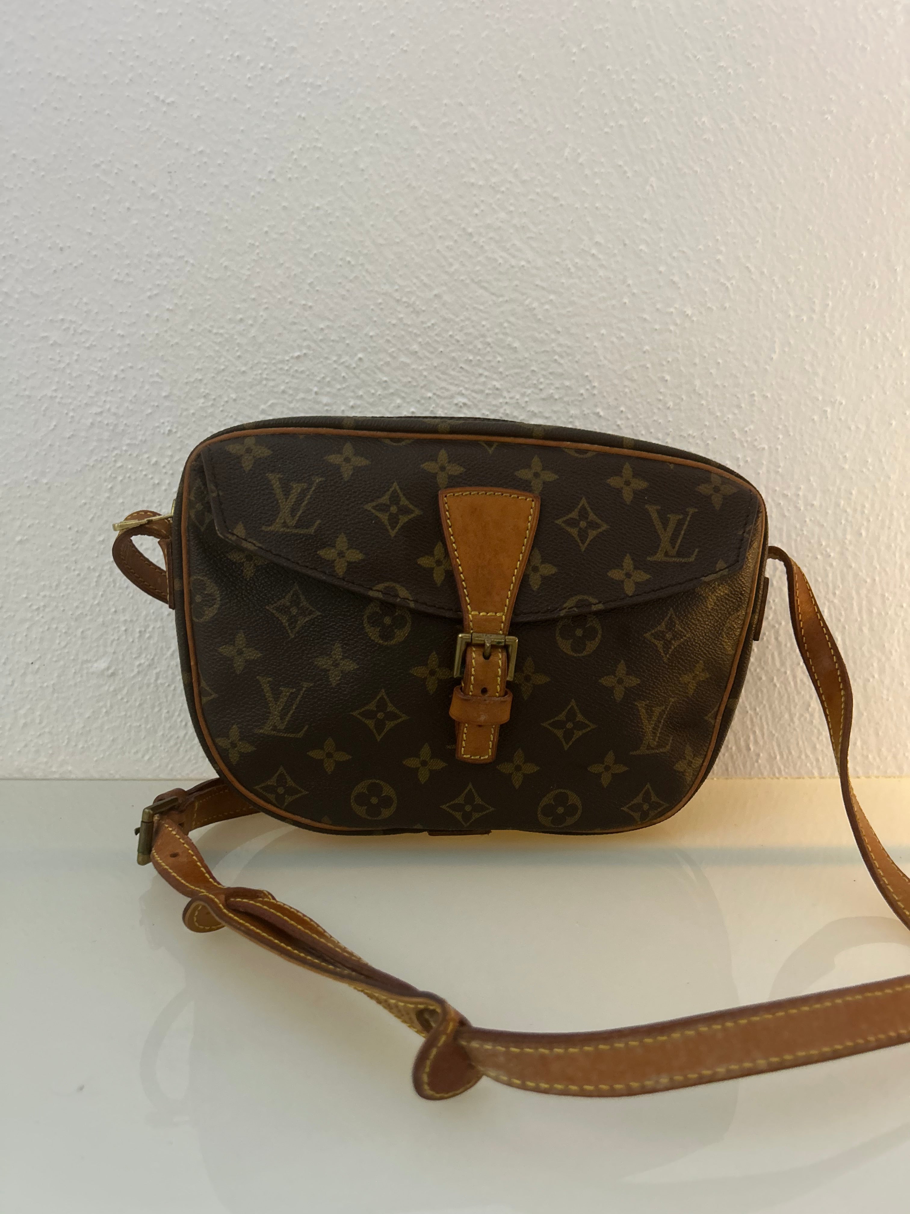 Louis Vuitton Jeunfile