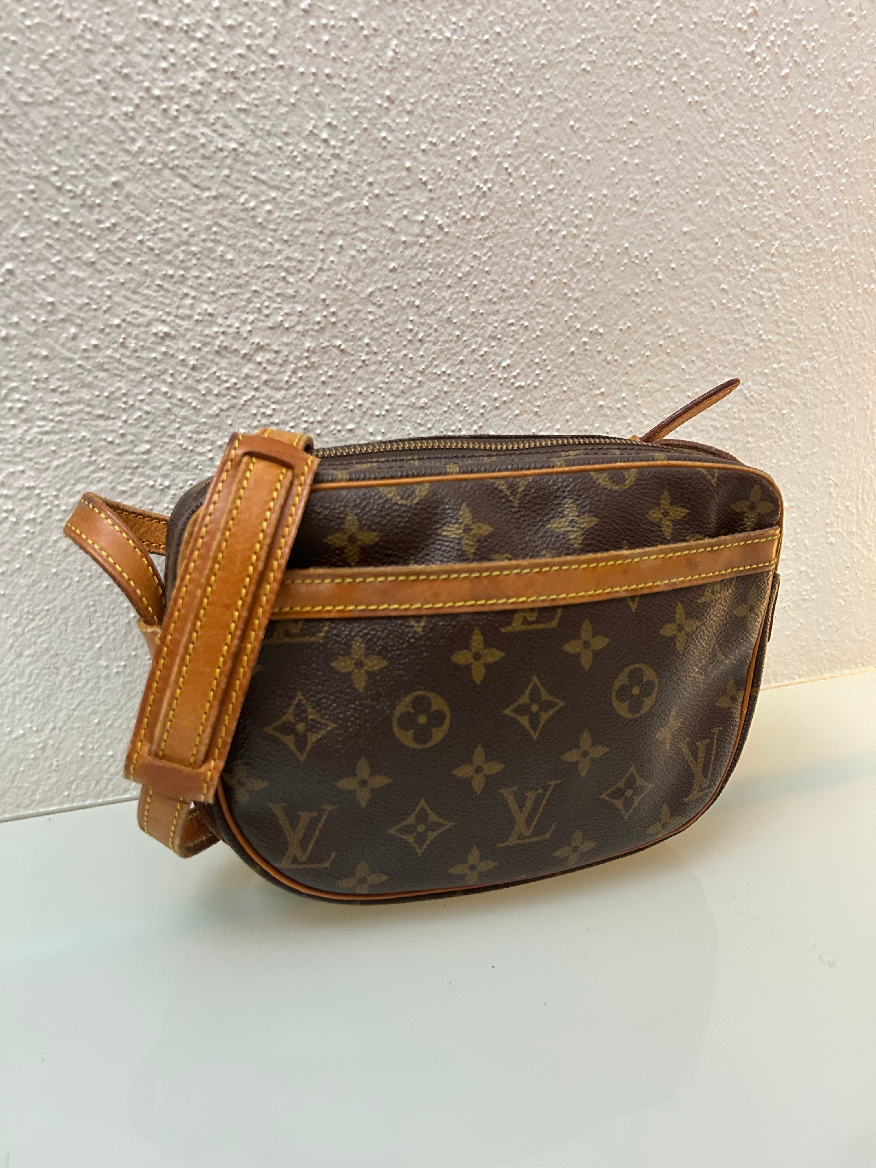 Louis Vuitton Jeune Fille PM