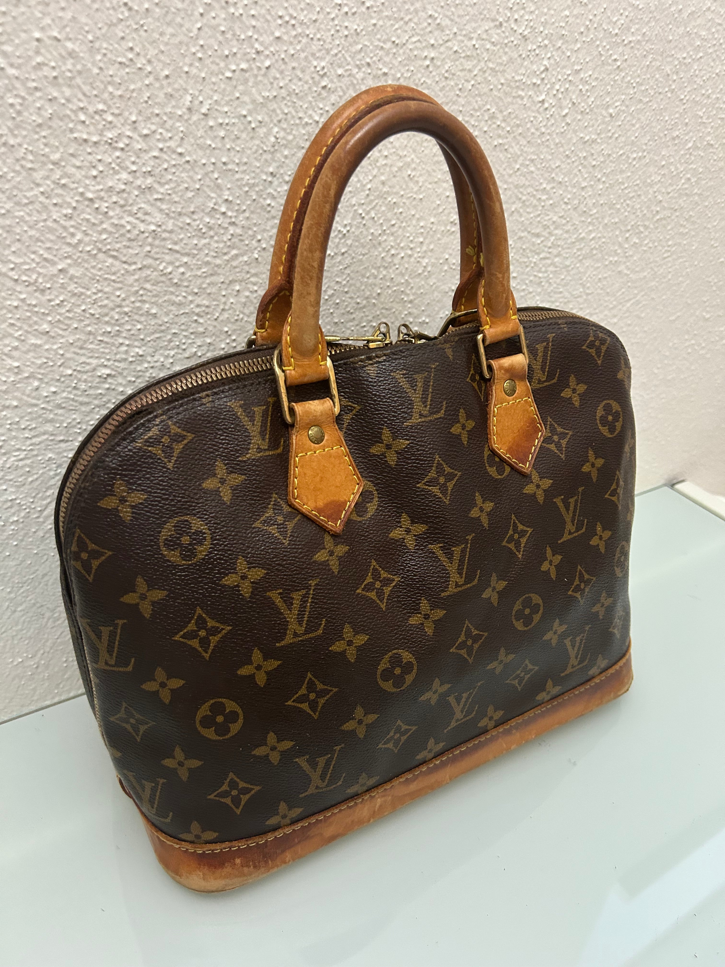 Louis Vuitton Alma