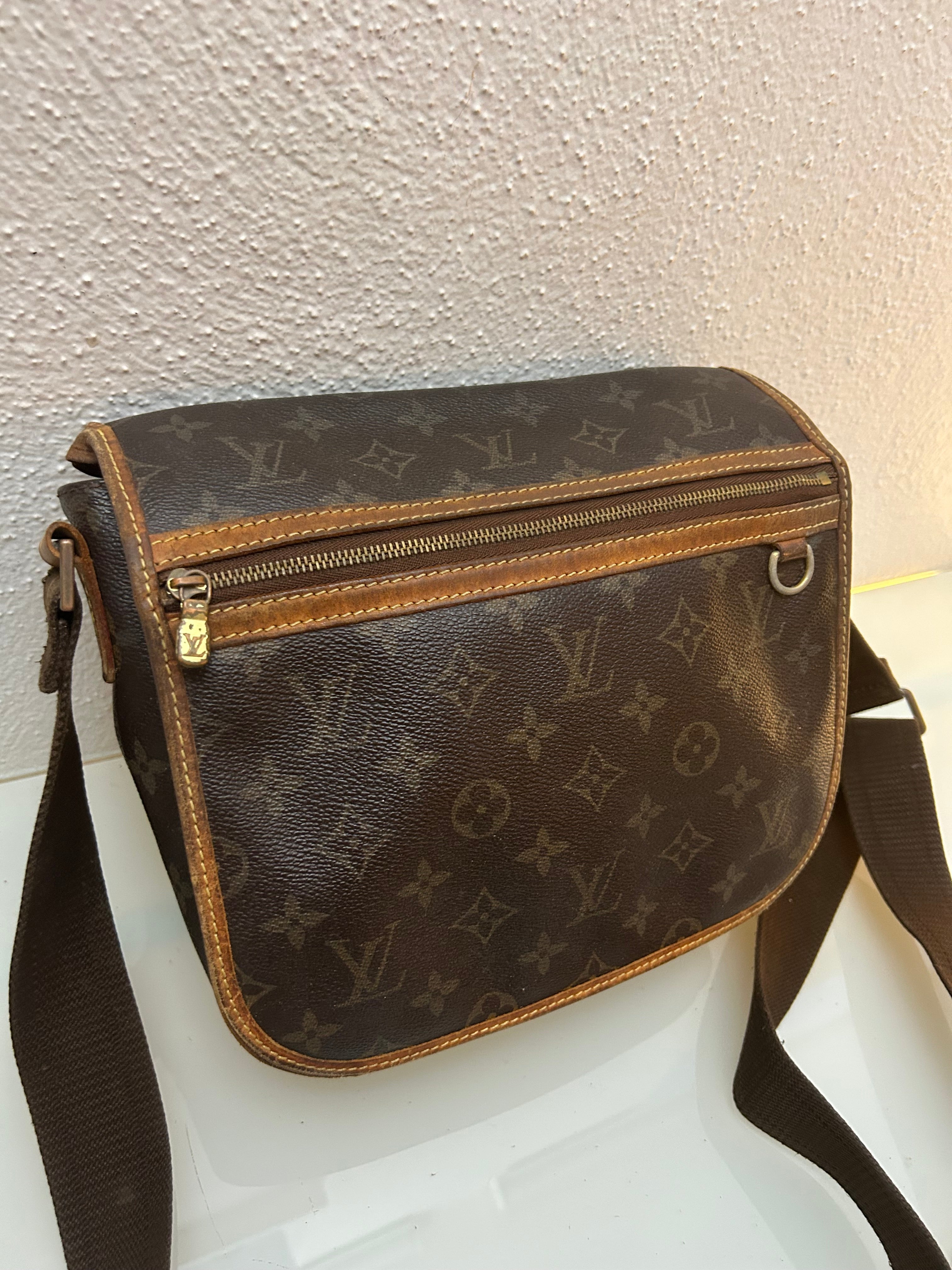 Louis Vuitton Bosphore
