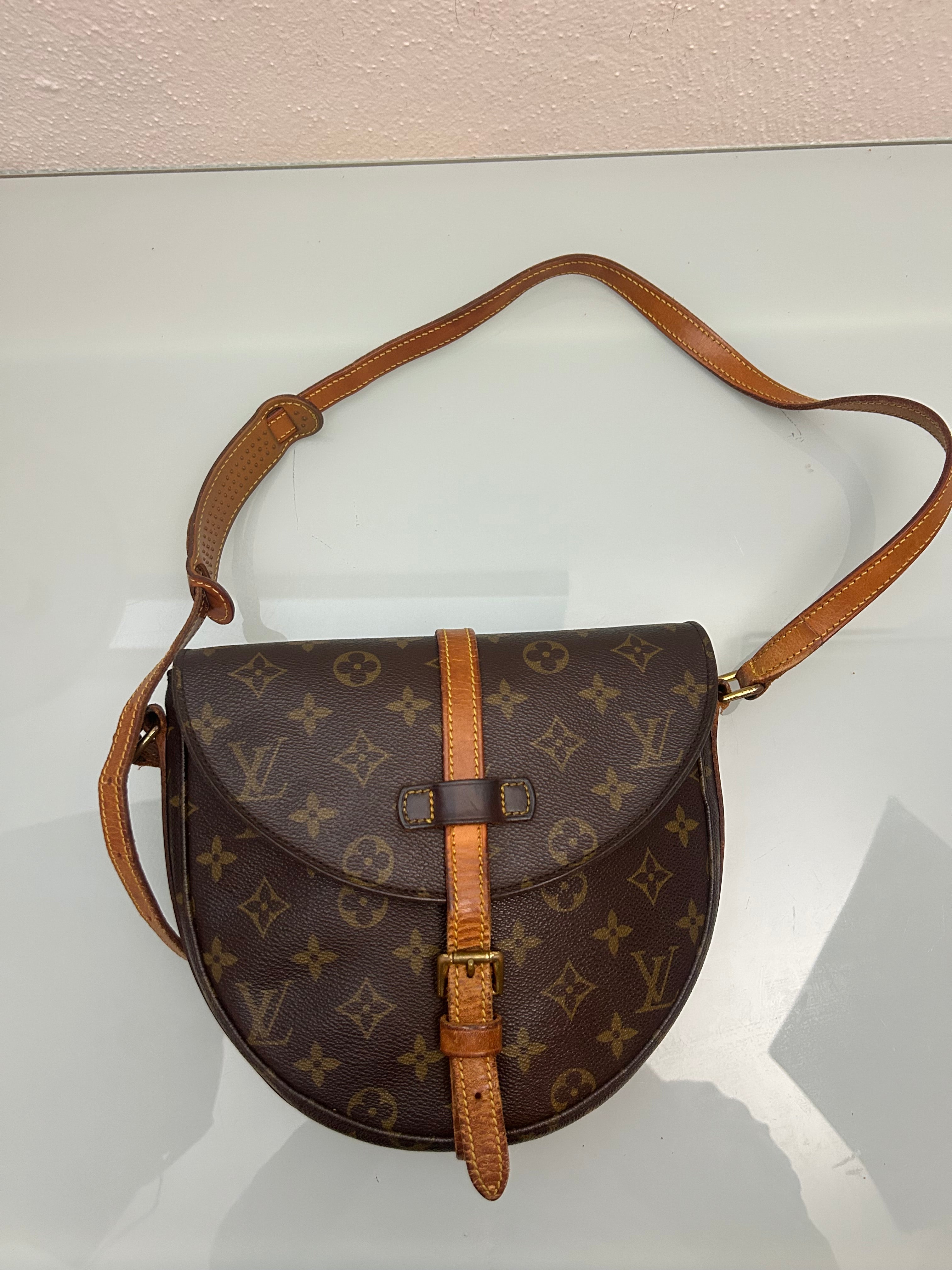 Louis Vuitton Chantilly