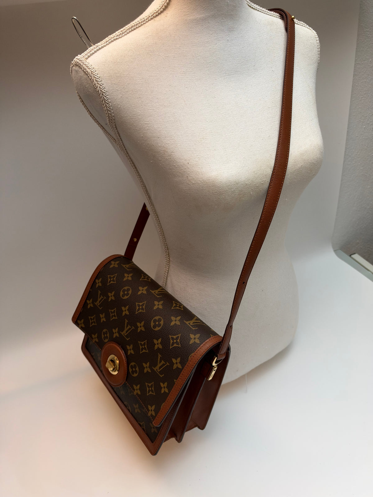 Louis Vuitton Raspail