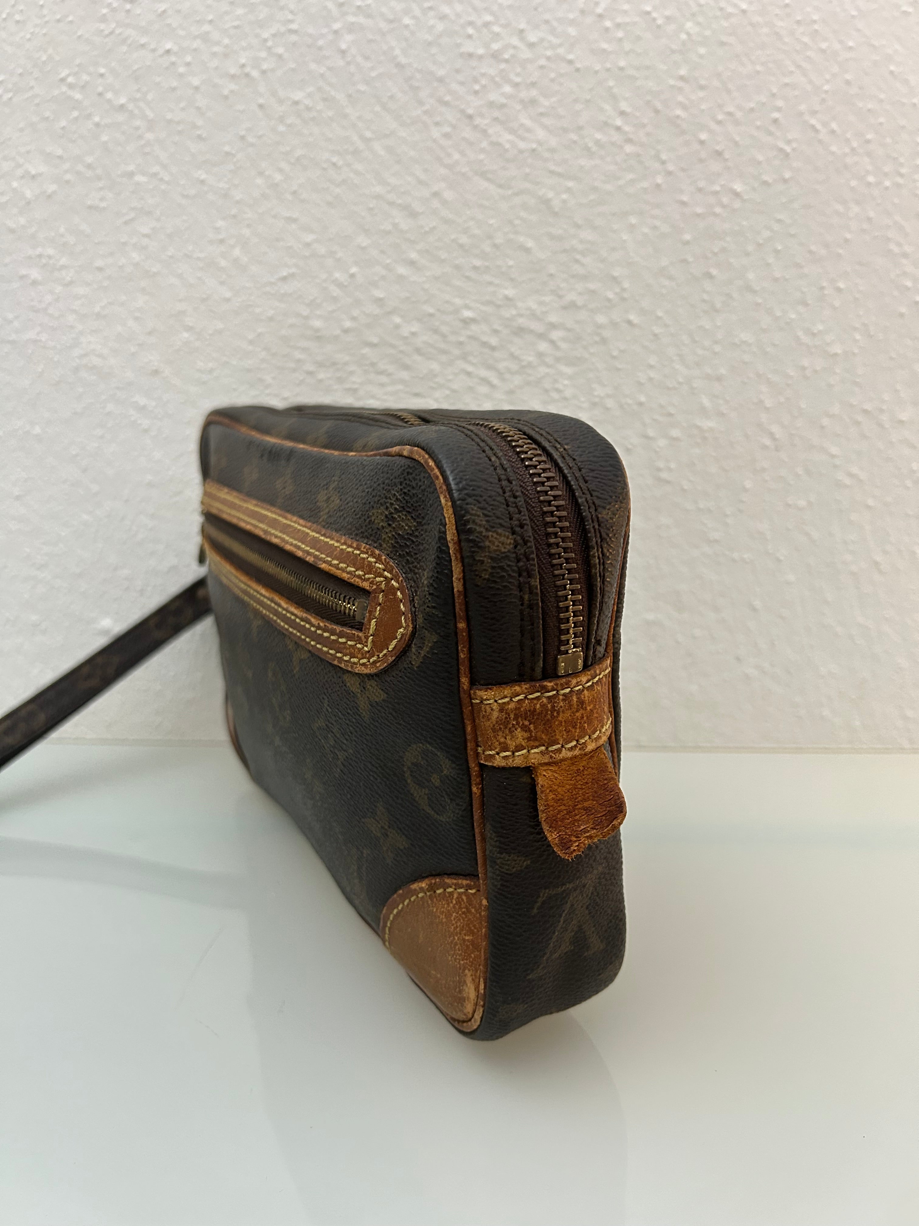 Louis Vuitton Clutch