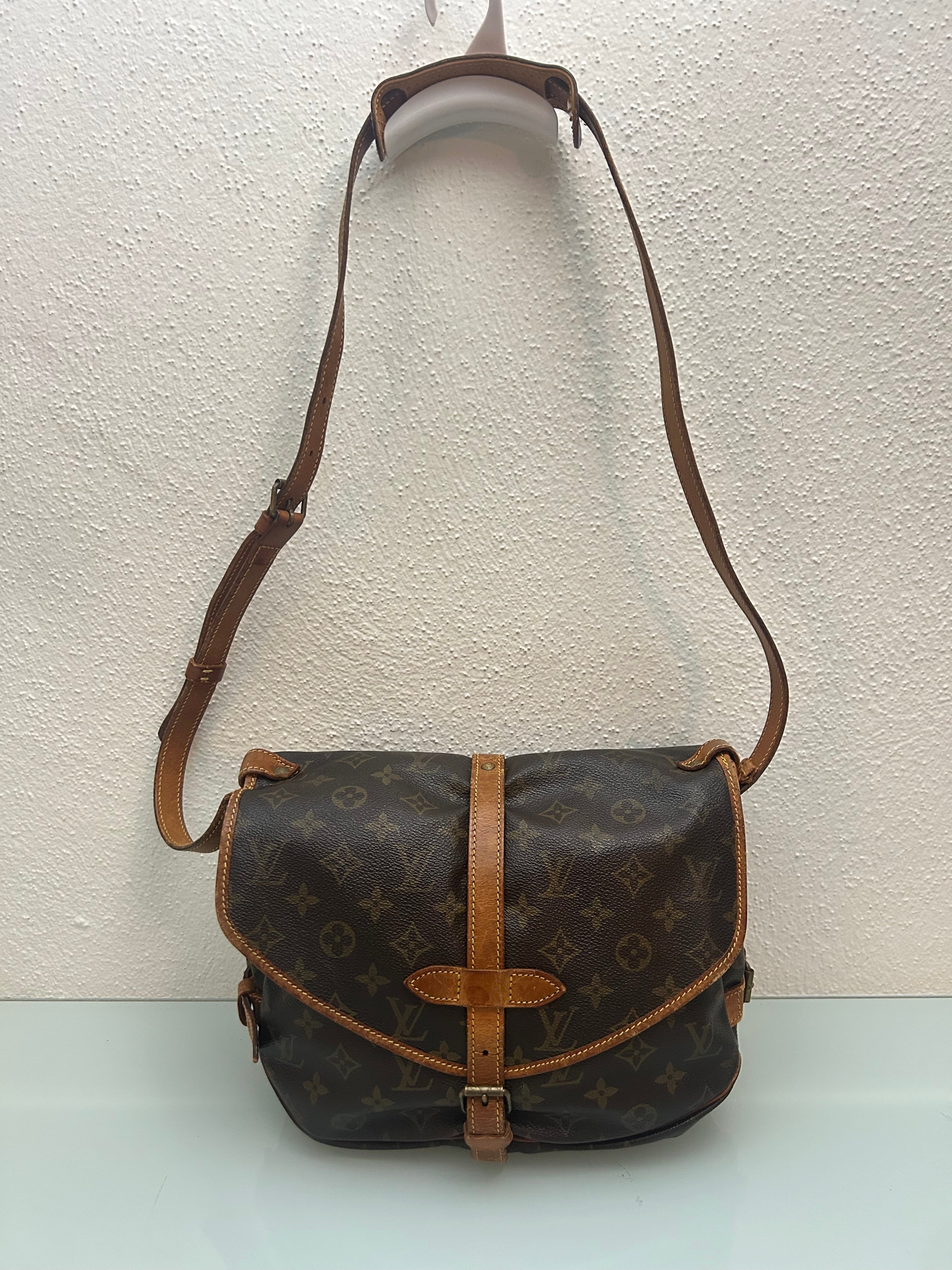 Louis Vuitton Saumur PM