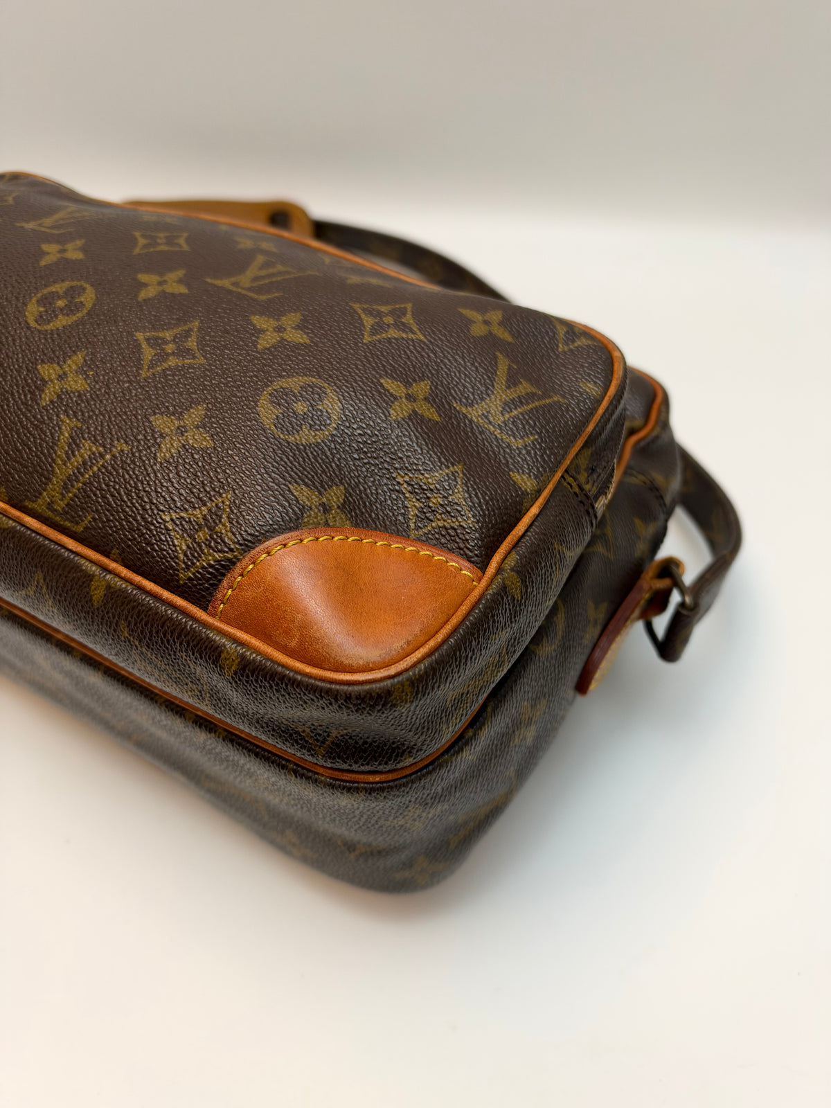 Louis Vuitton Nile