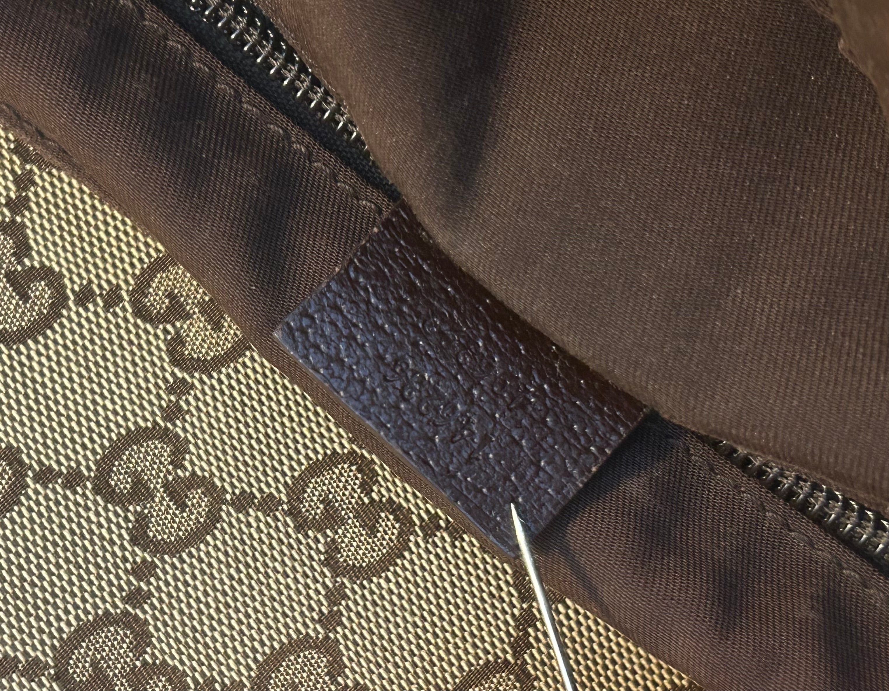 Gucci Messenger