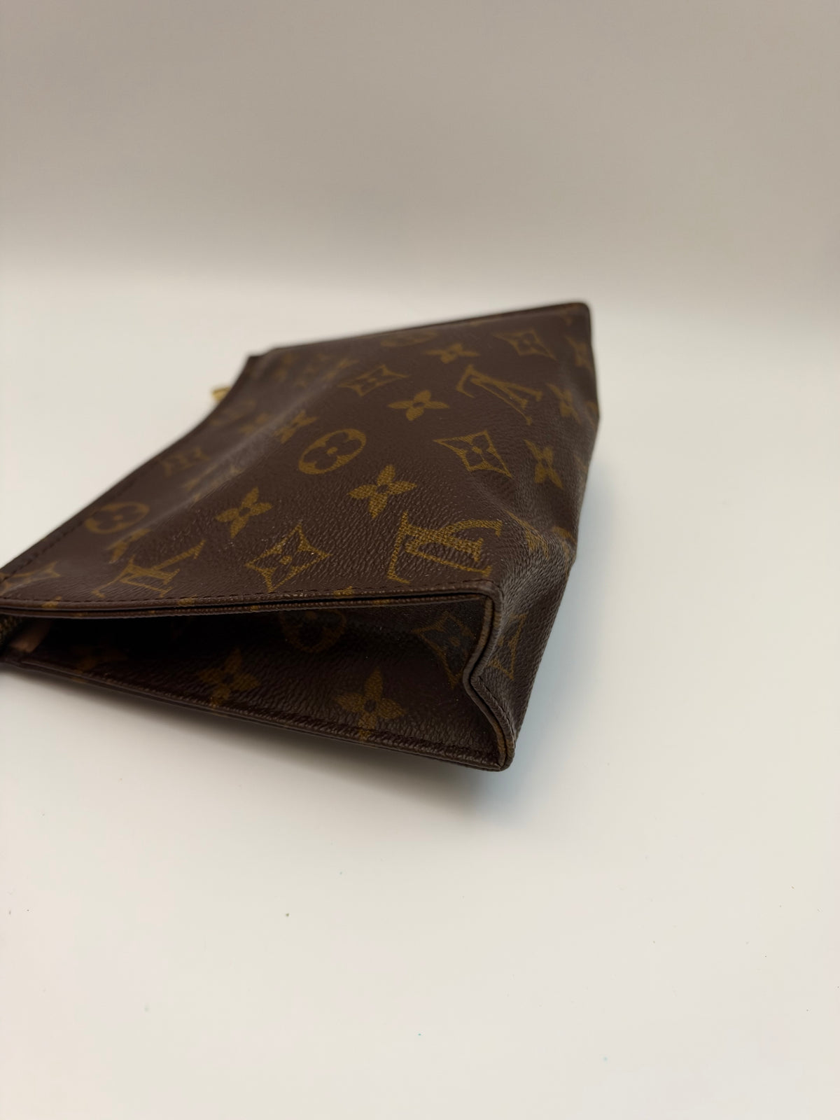 Louis Vuitton Clutch