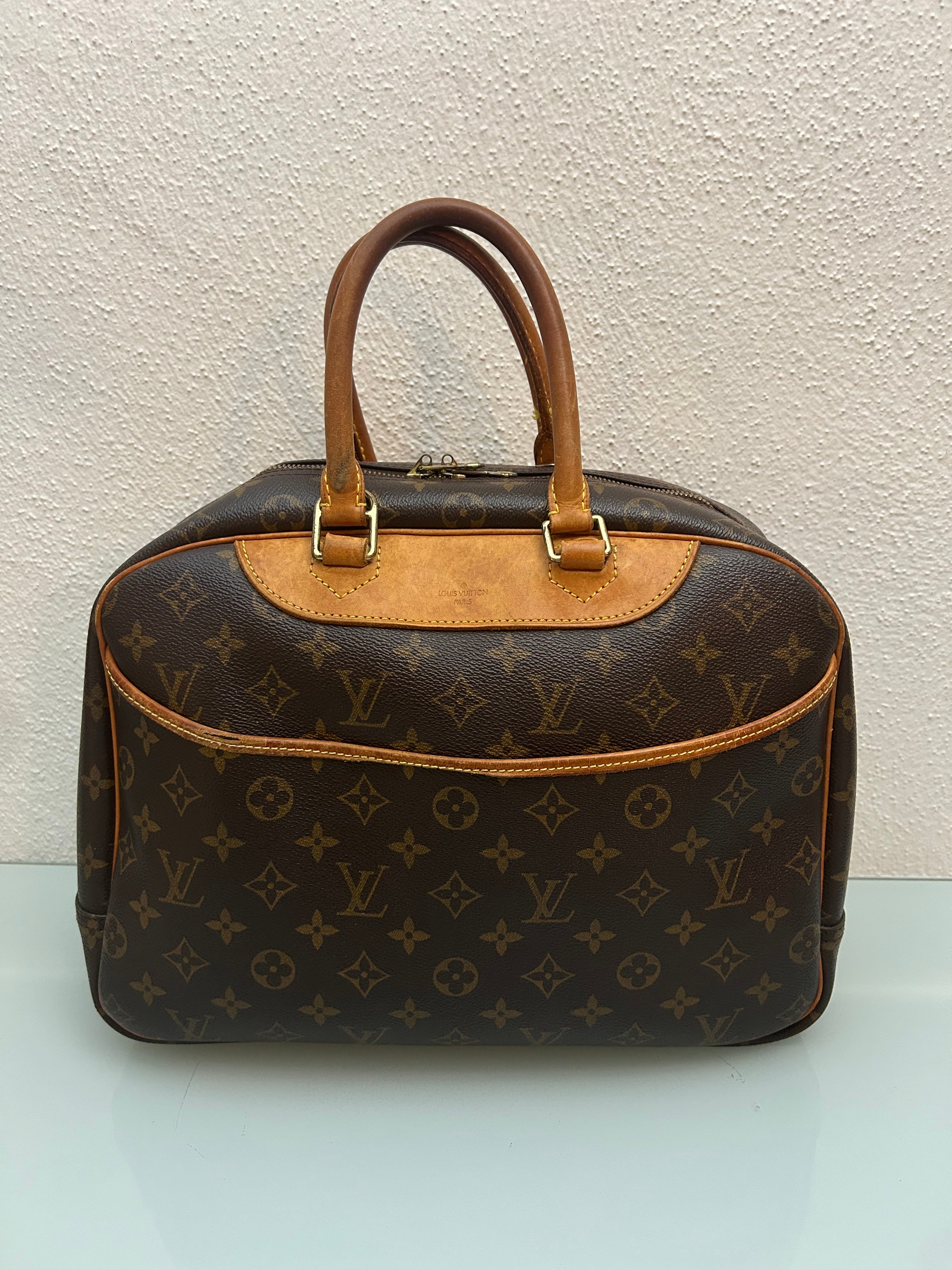 Louis Vuitton Deaudville
