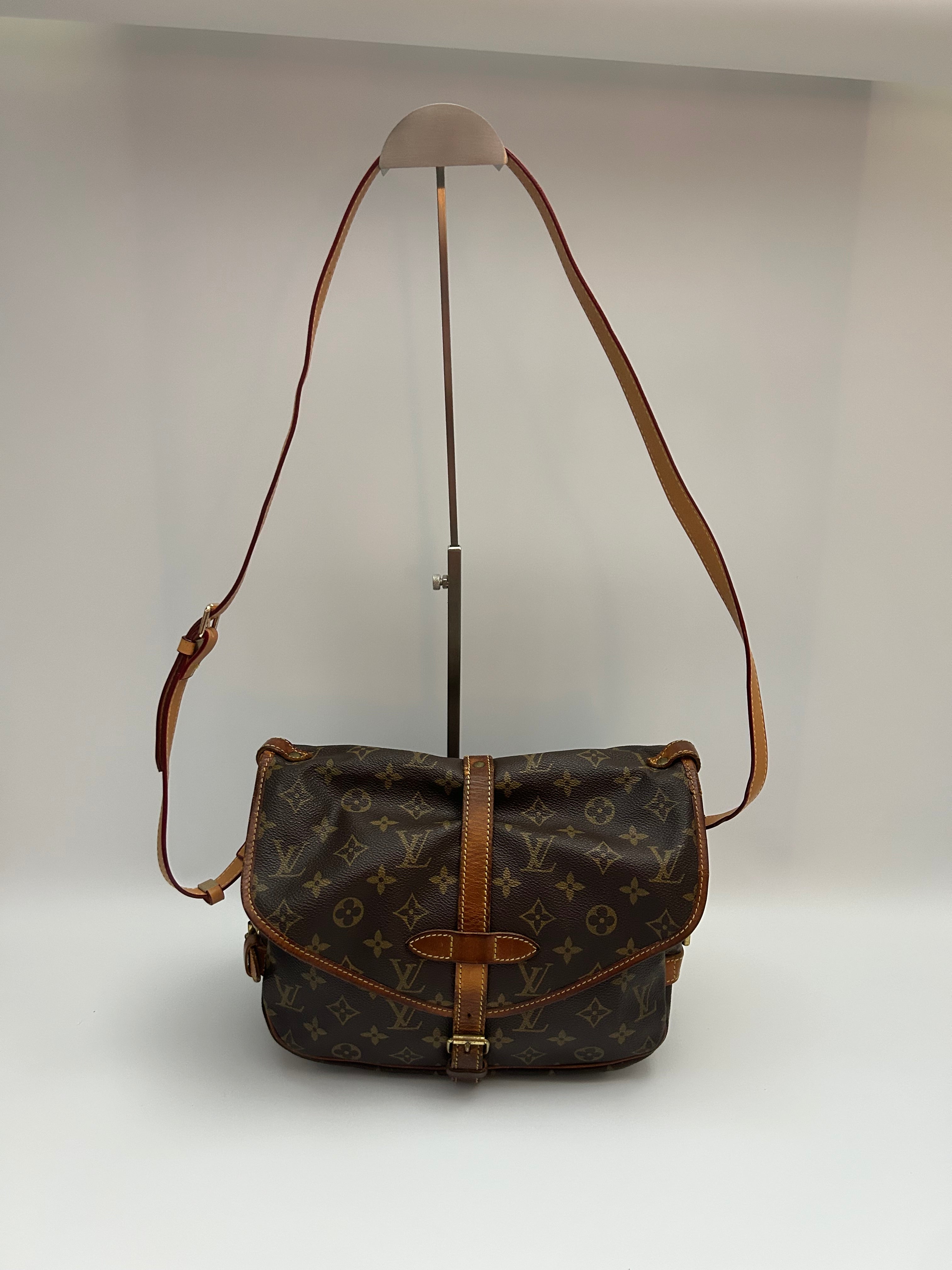 Louis Vuitton Saumur PM