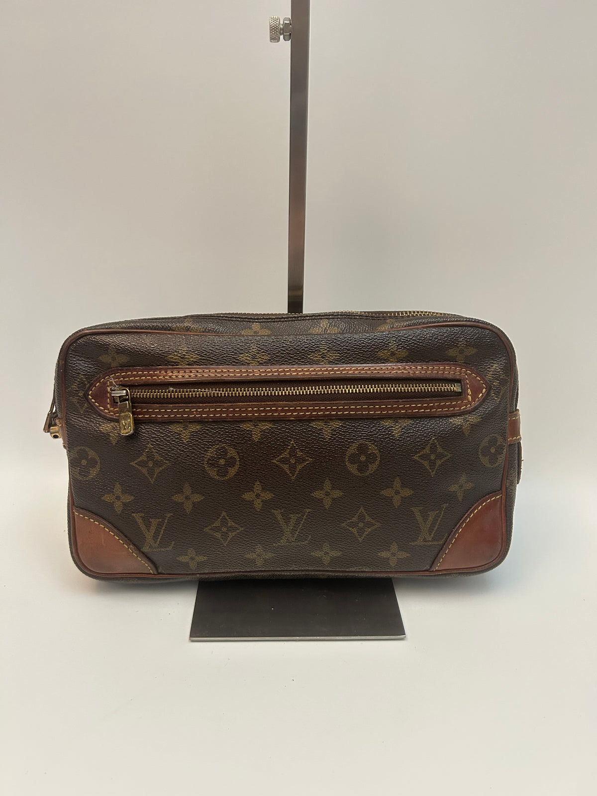 Louis Vuitton Clutch