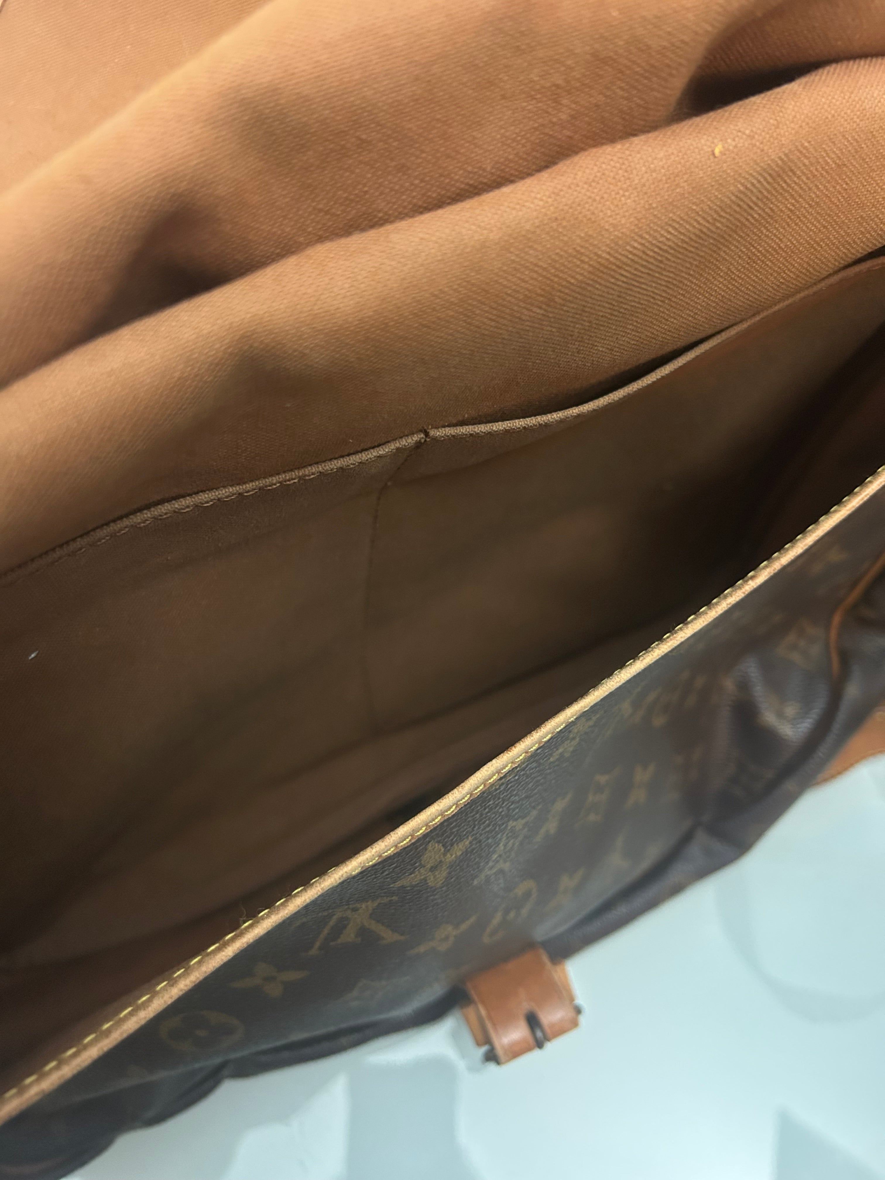 Louis Vuitton Saumur