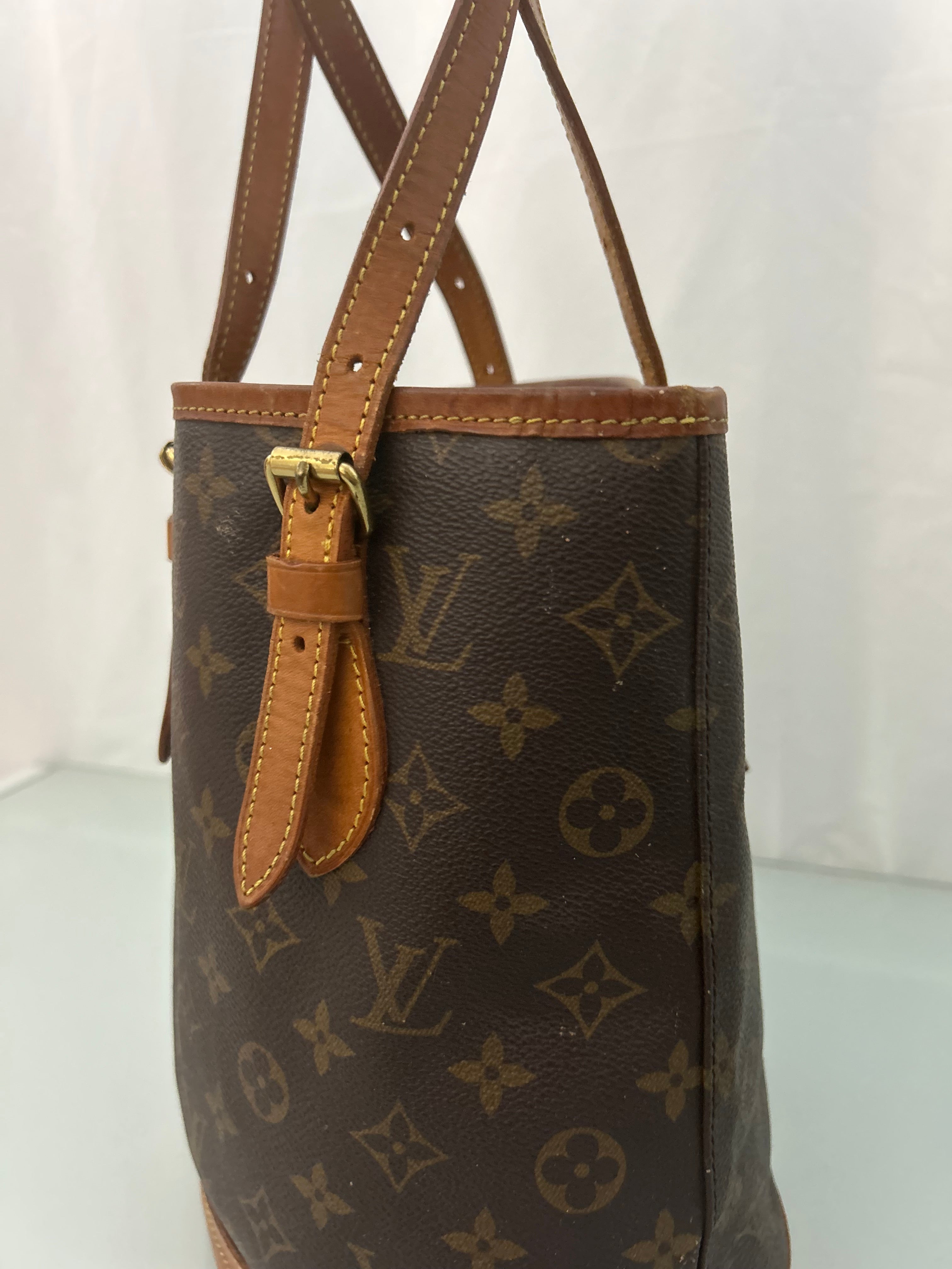 Louis Vuitton Marais Bucket Bag