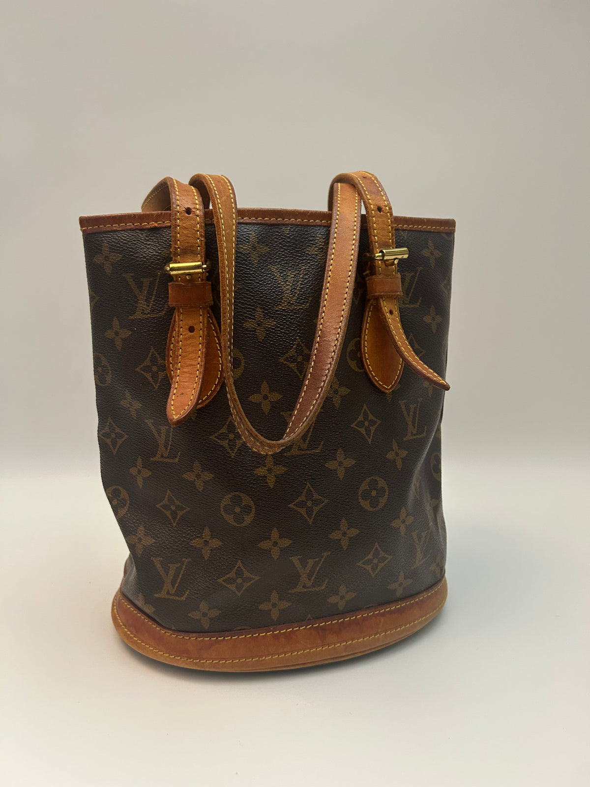 Louis Vuitton Petit Bucket