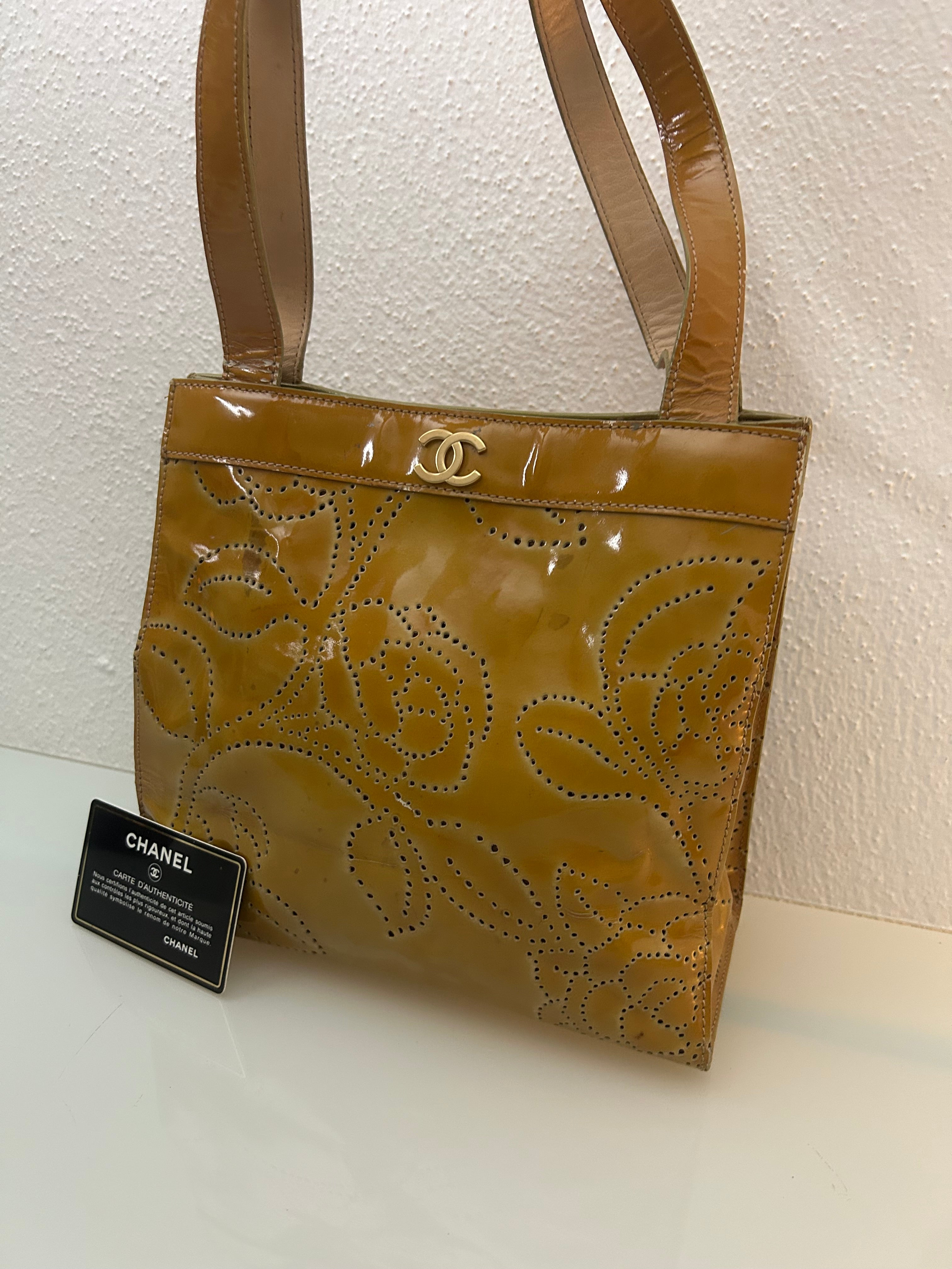 Chanel Shoulder bag