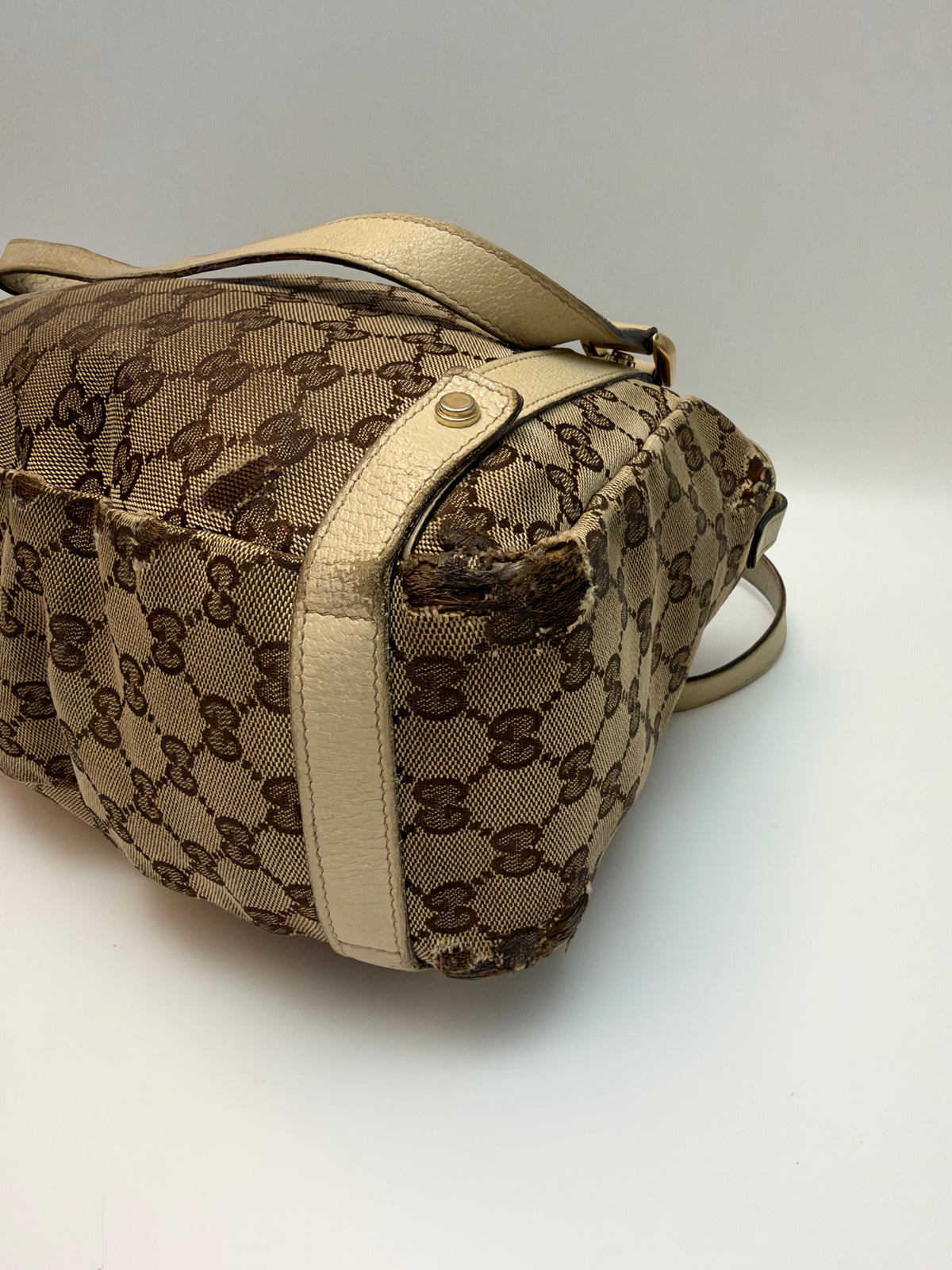 Gucci Abbey Shoulder Bag