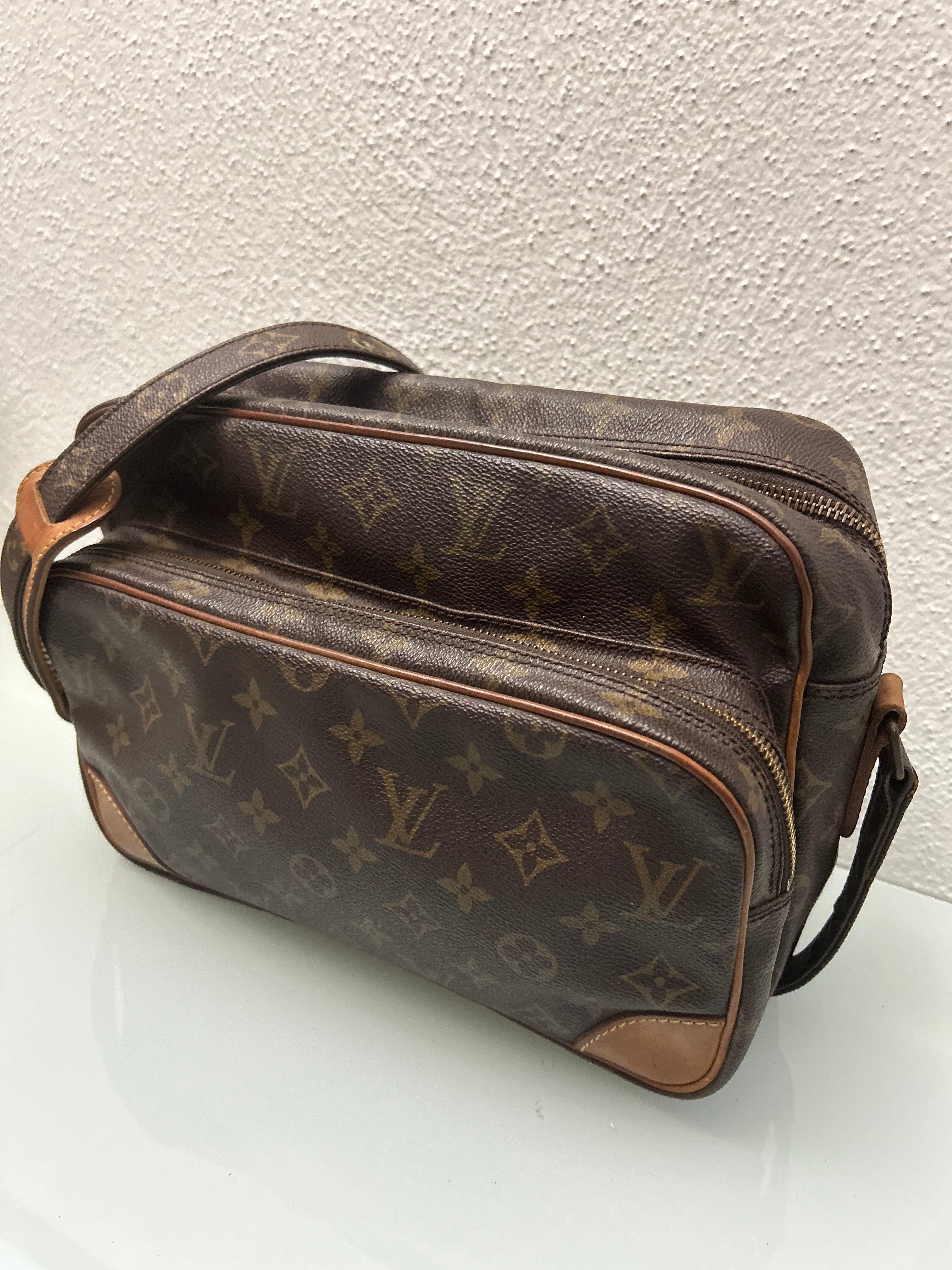 Louis Vuitton Nile