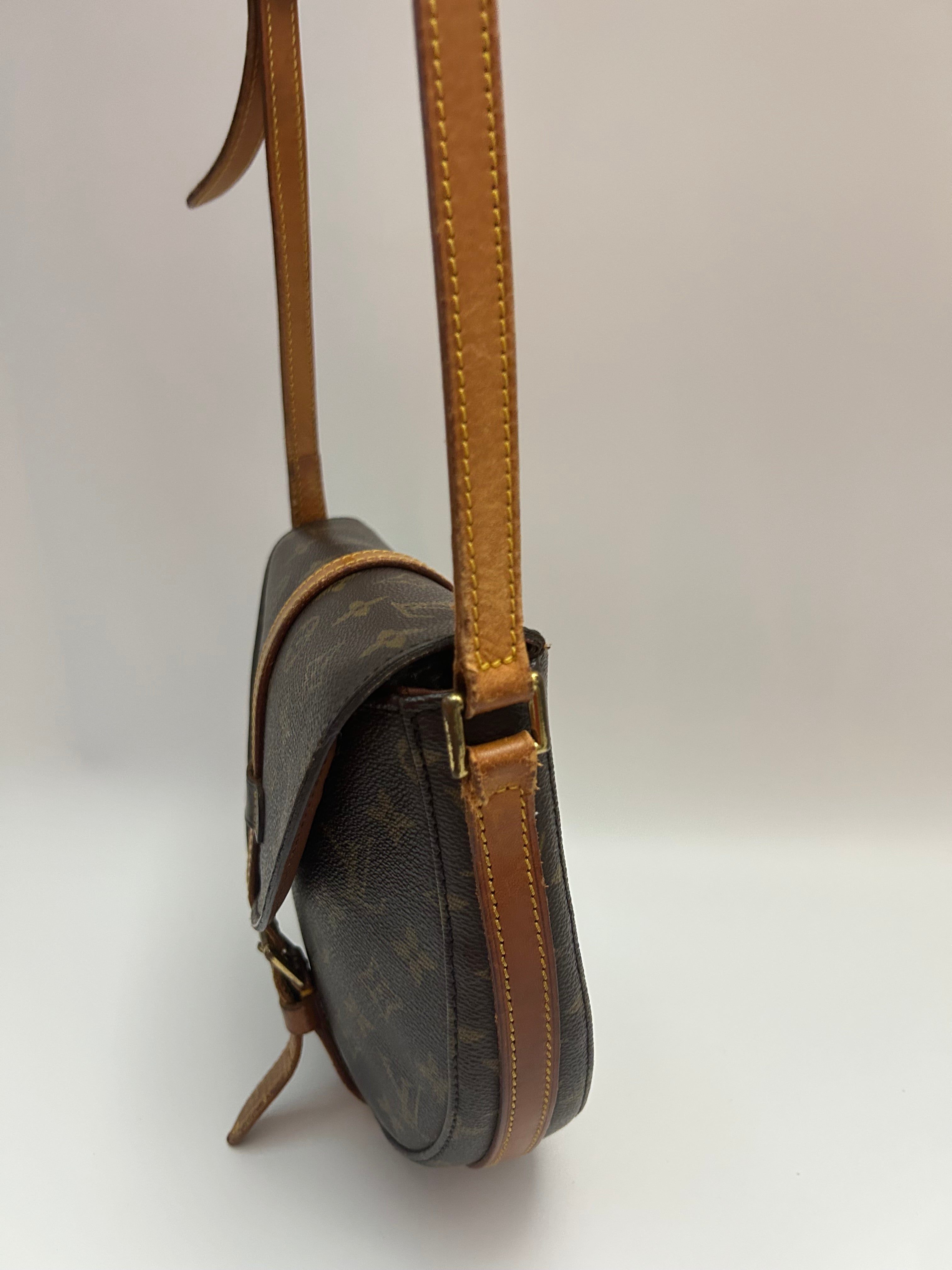 Louis Vuitton Chantilly