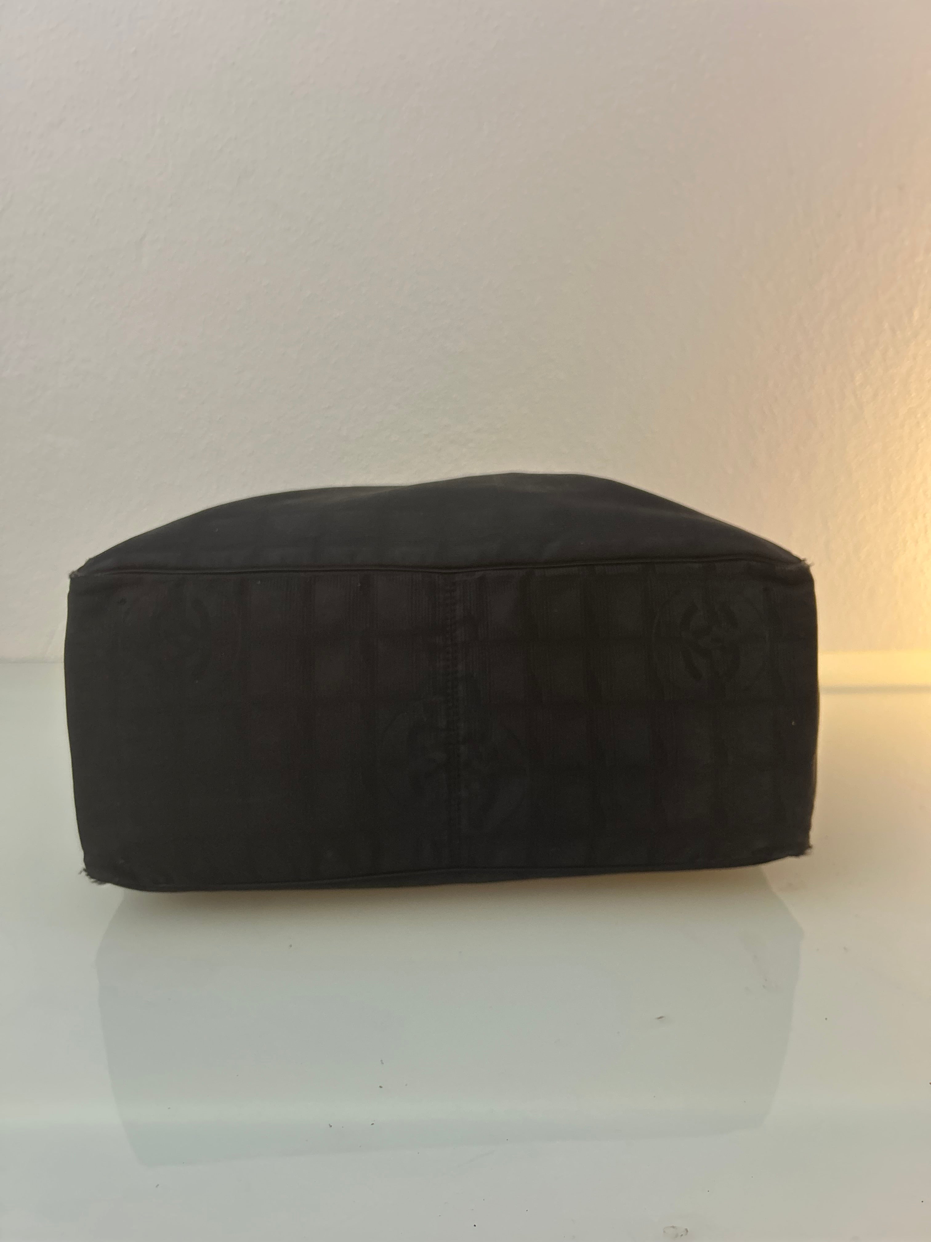 Chanel Shoulder bag
