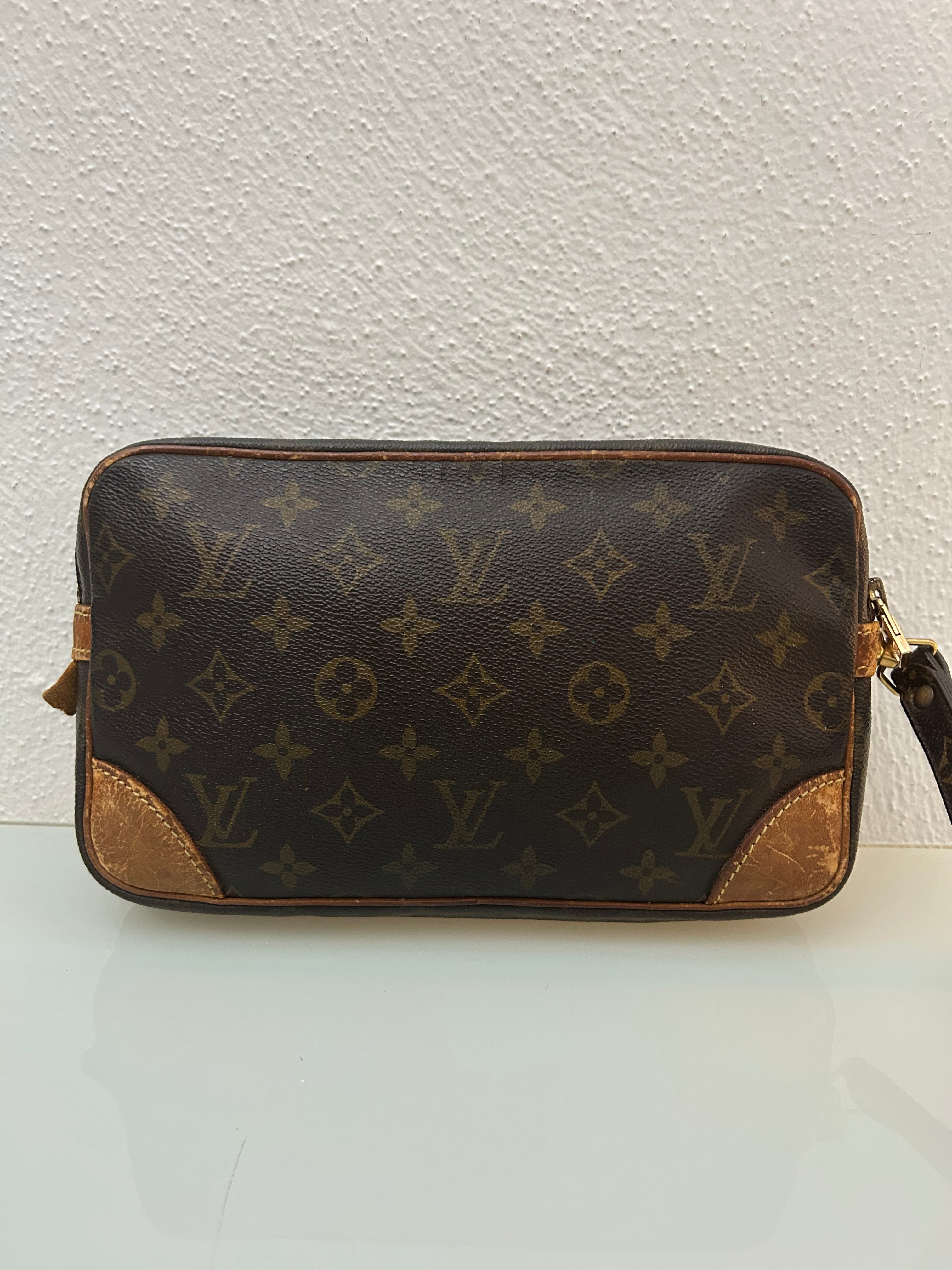 Louis Vuitton Clutch