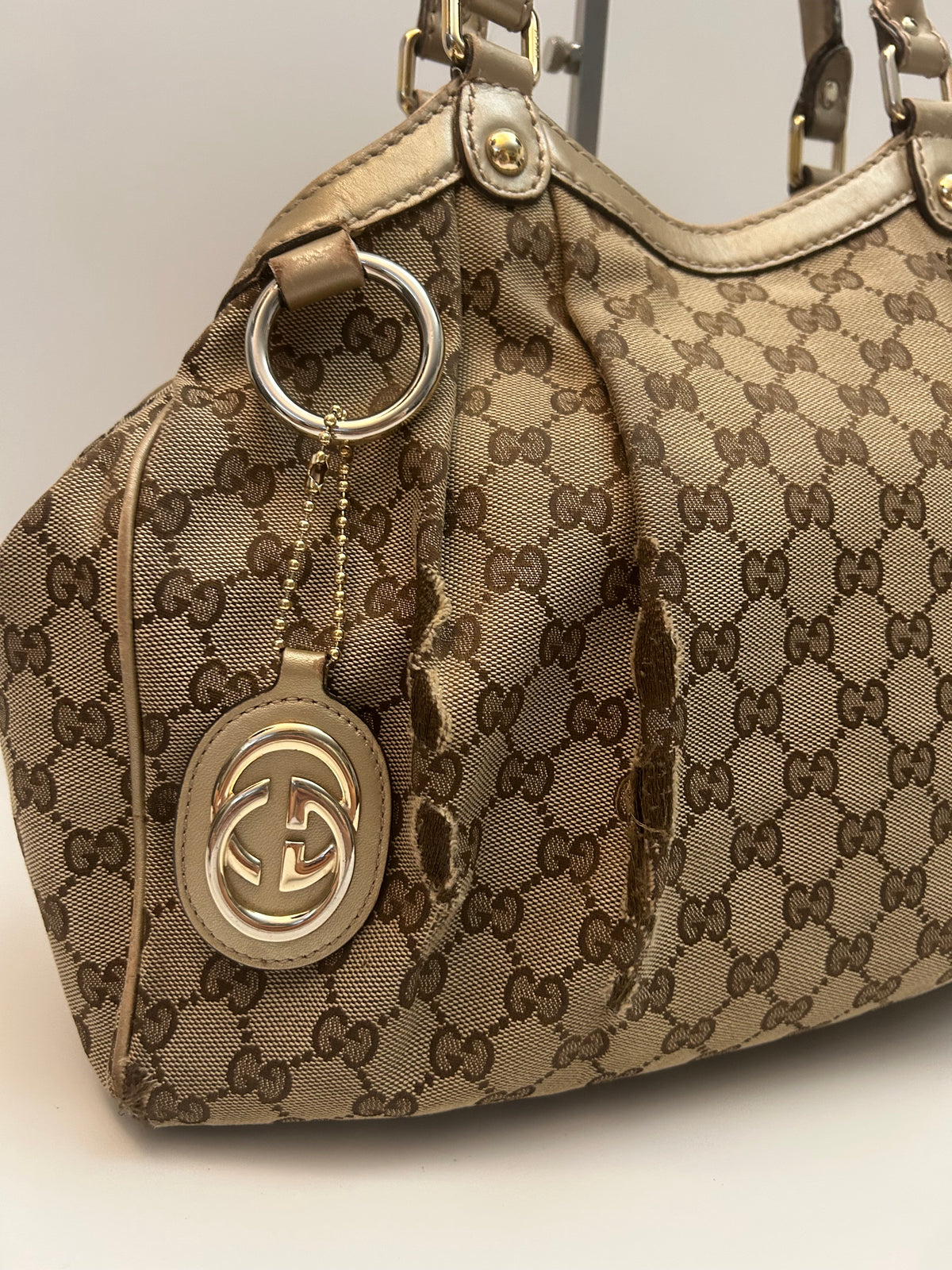 Gucci Suckey