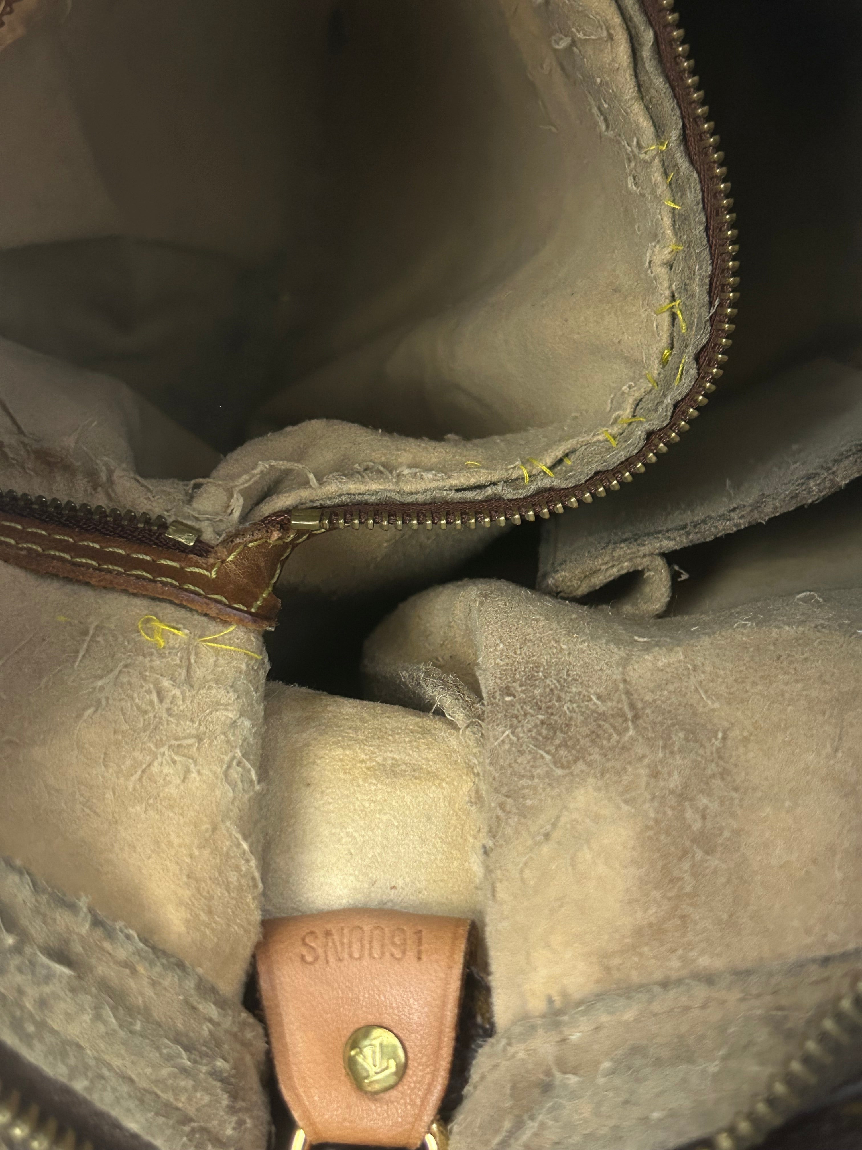 Louis Vuitton Looping