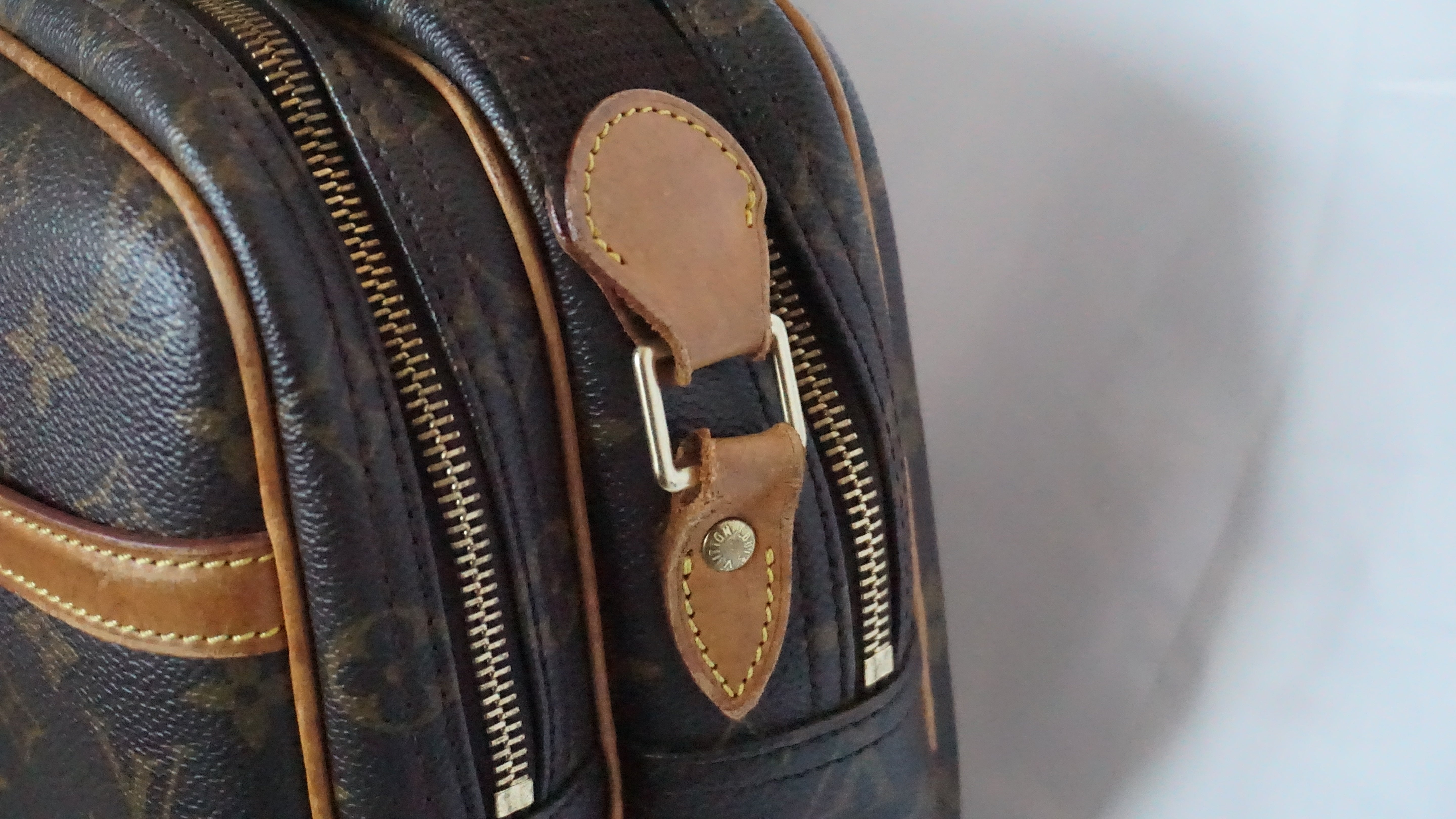 Louis Vuitton Reporter