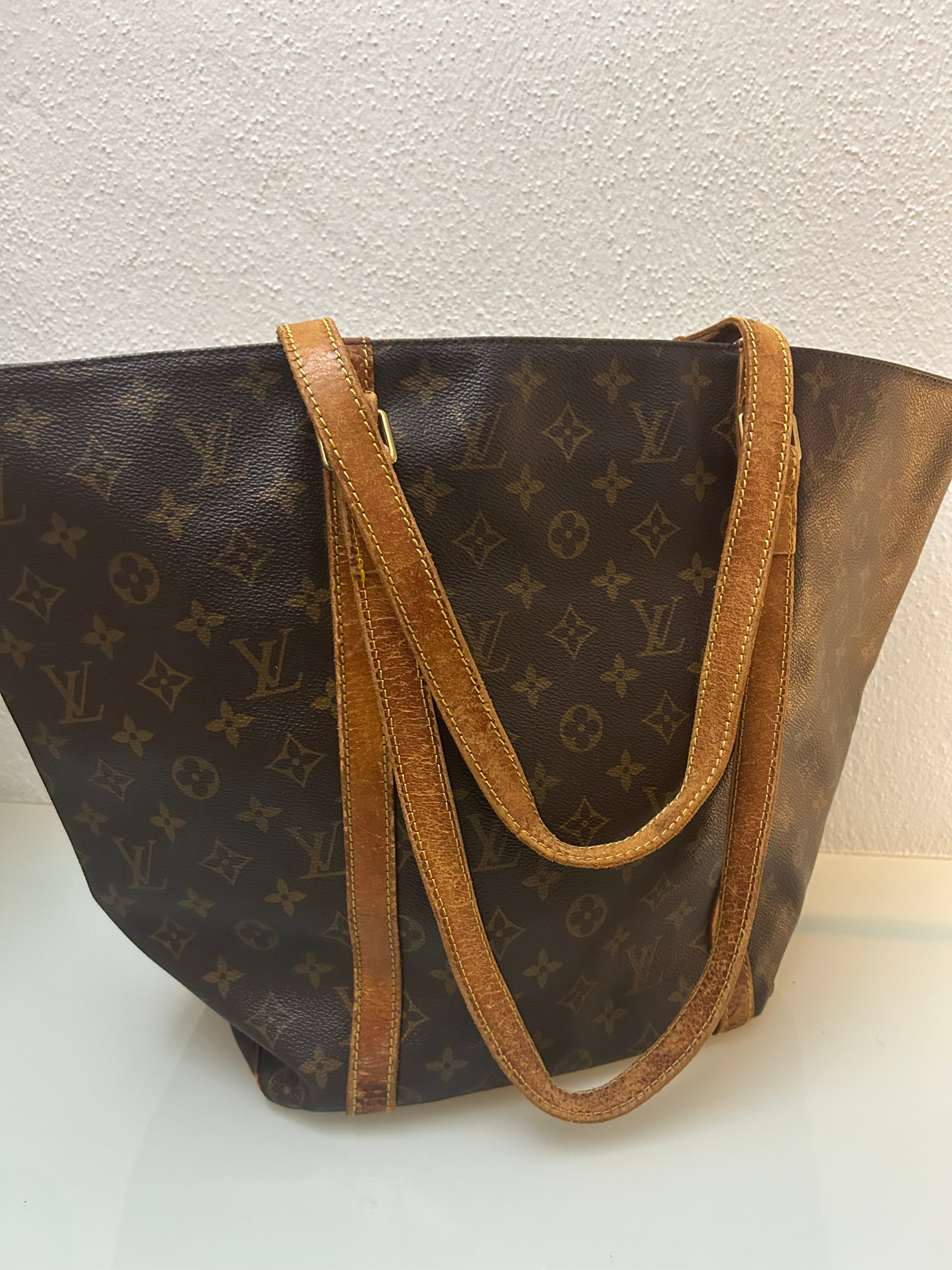 Louis Vuitton Shopping Bag