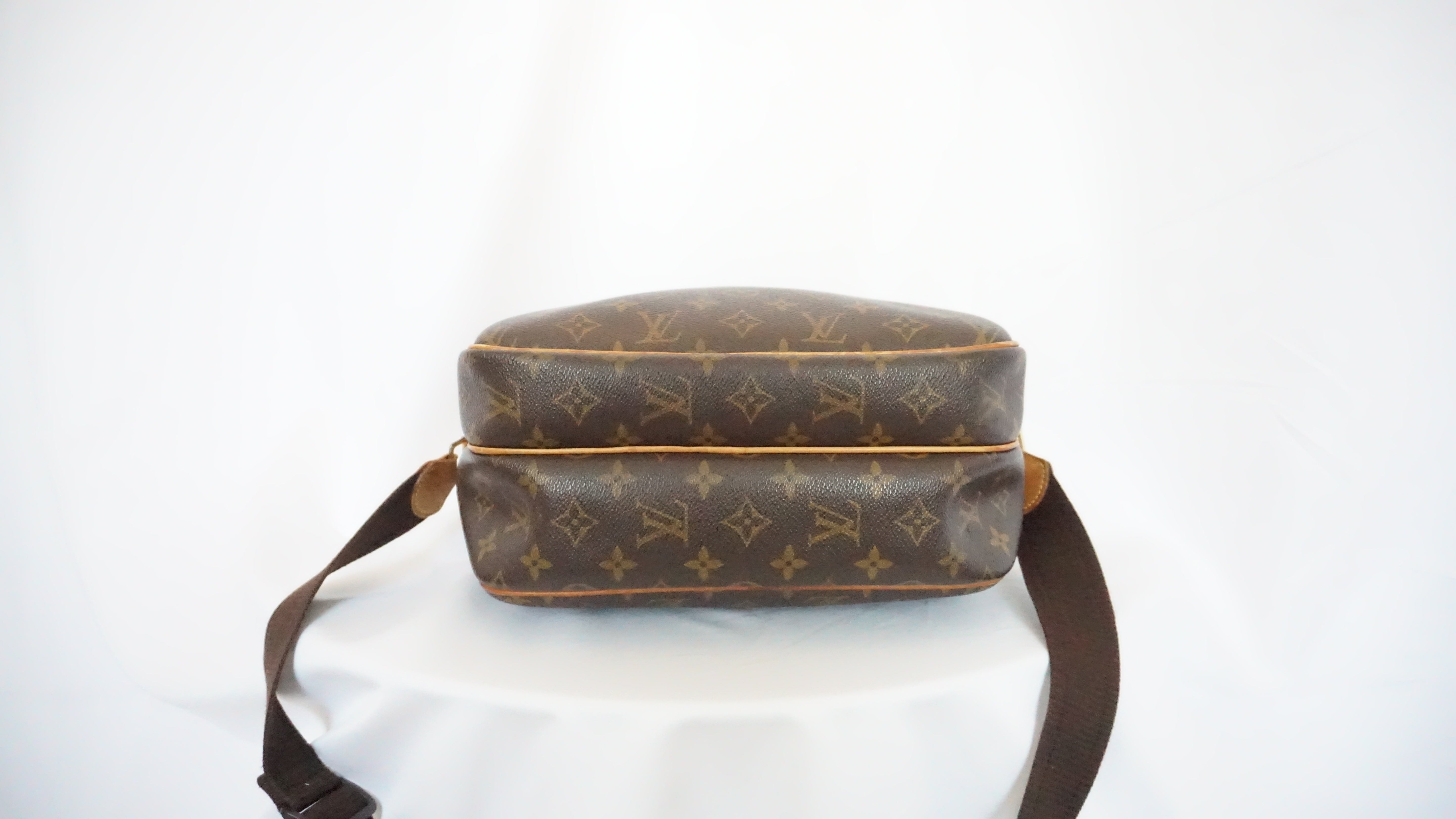 Louis Vuitton Reporter