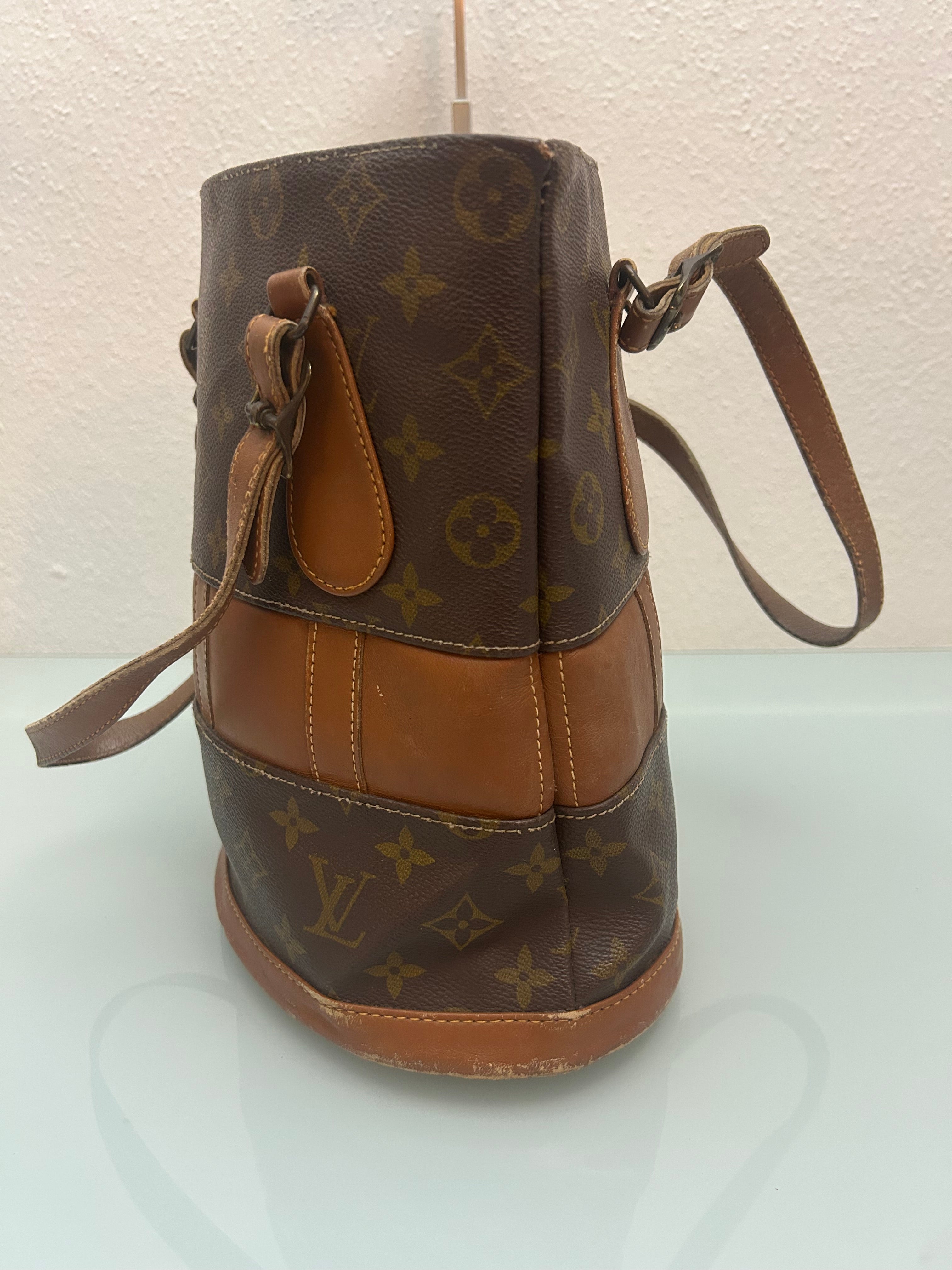 Louis Vuitton Marais