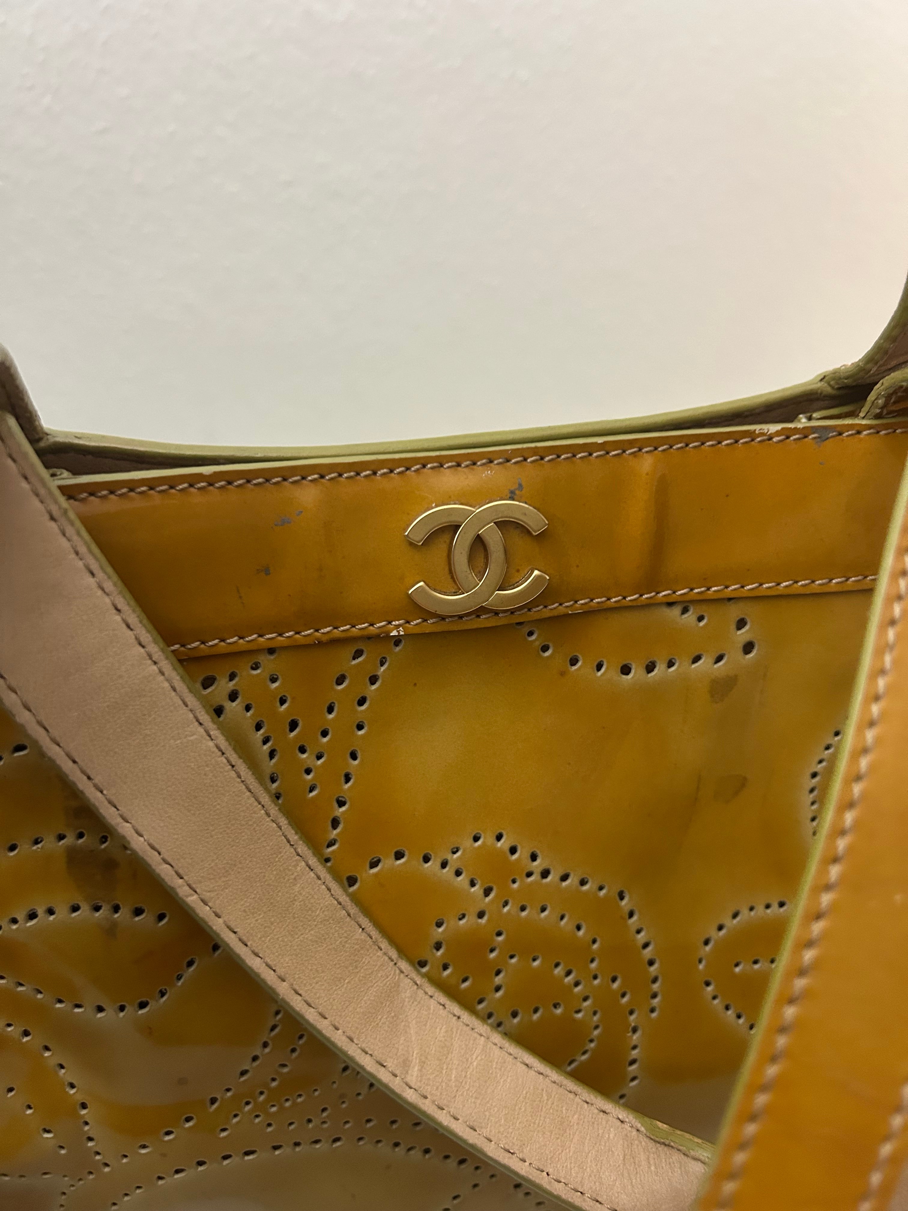Chanel Shoulder bag