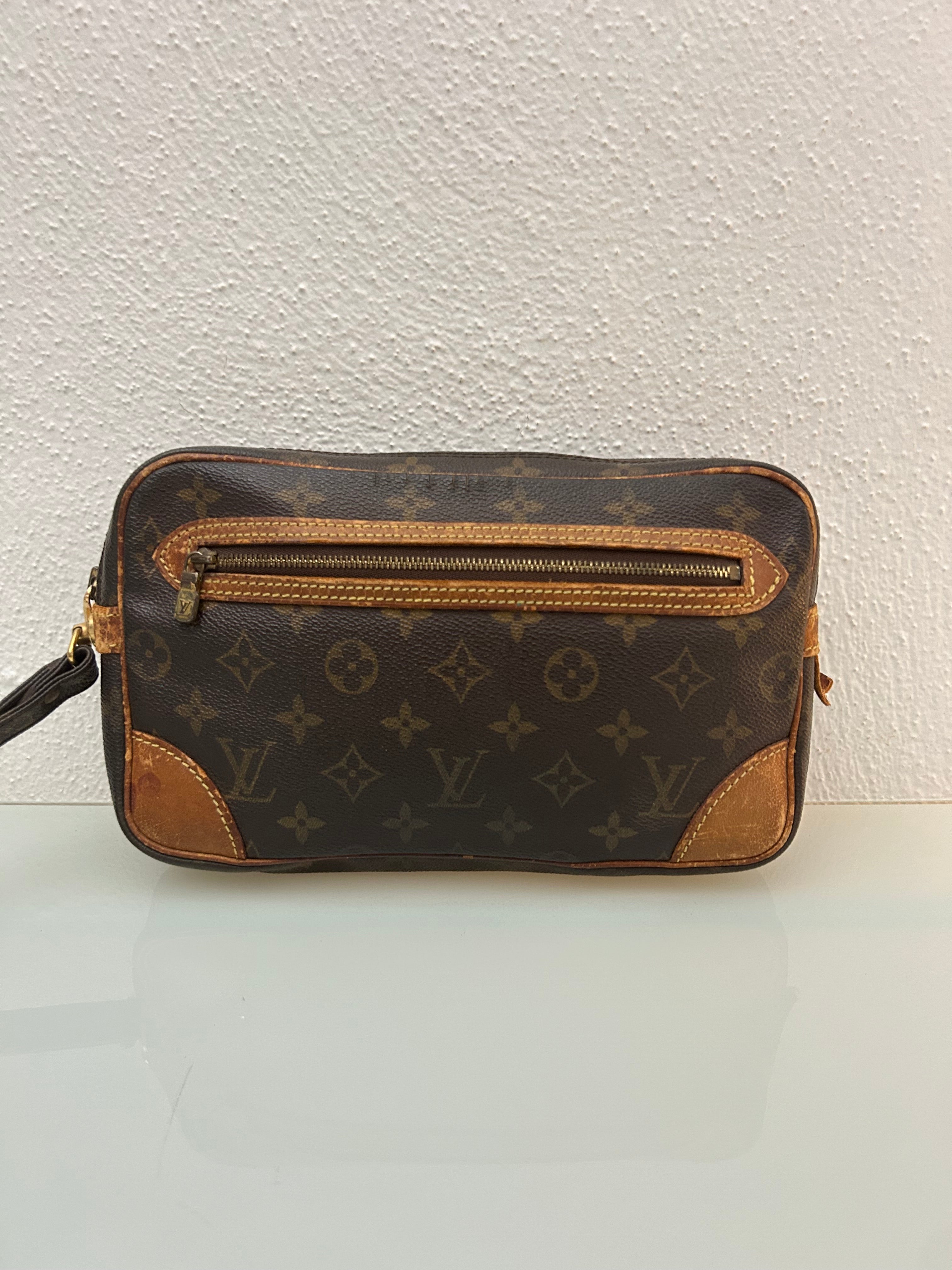Louis Vuitton Clutch