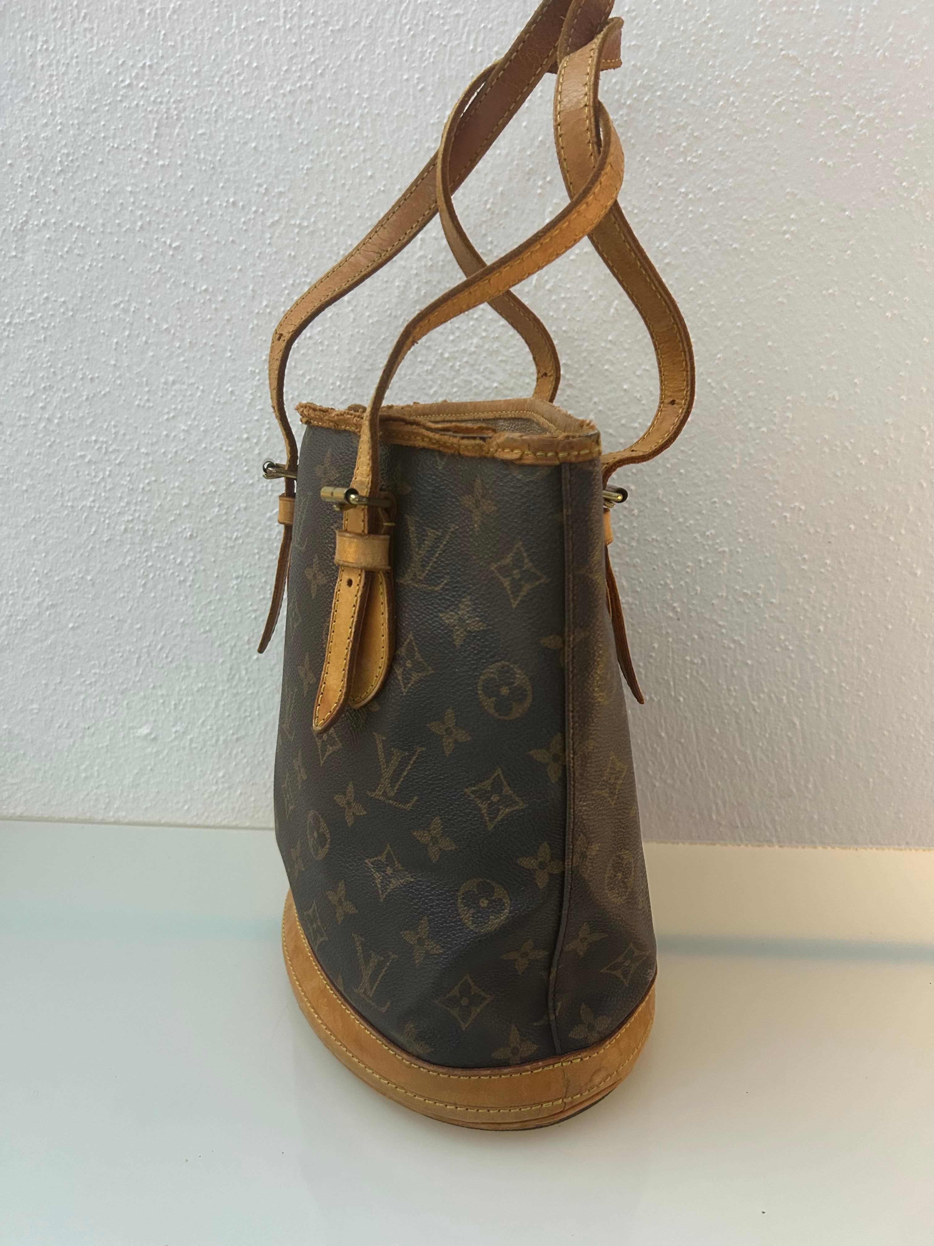 Louis Vuitton Marais
