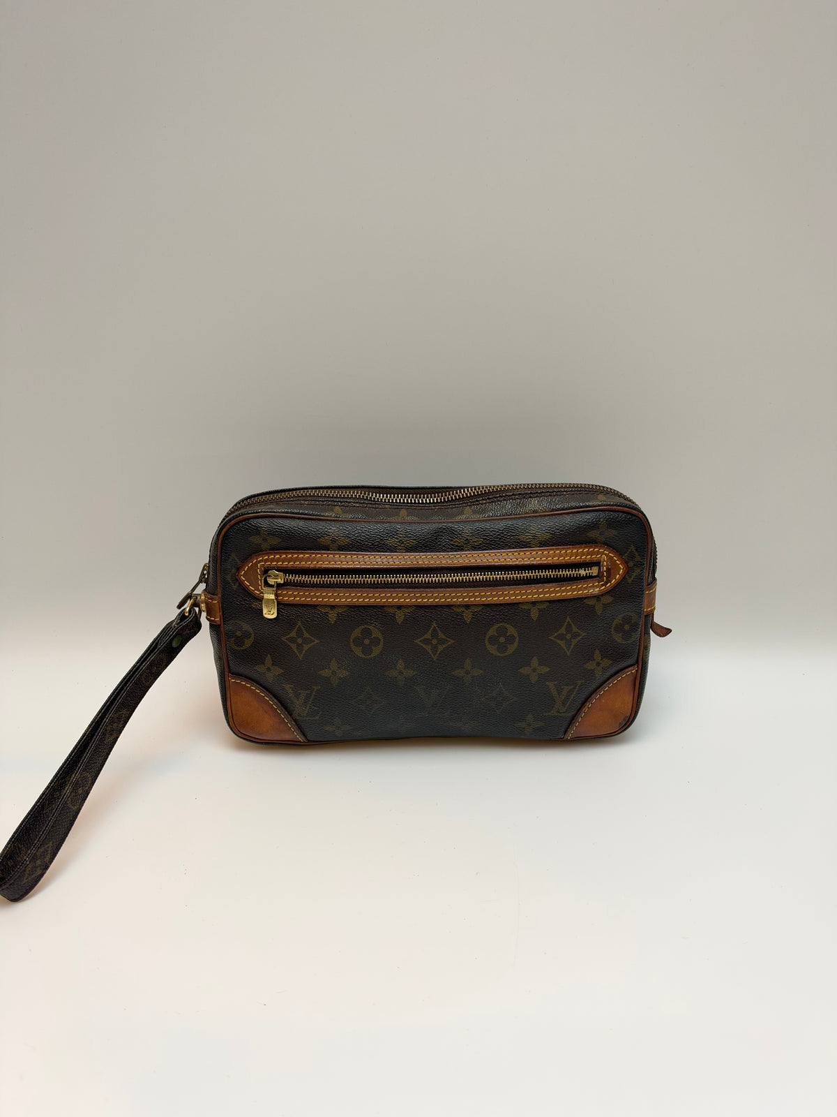 Louis Vuitton Clutch
